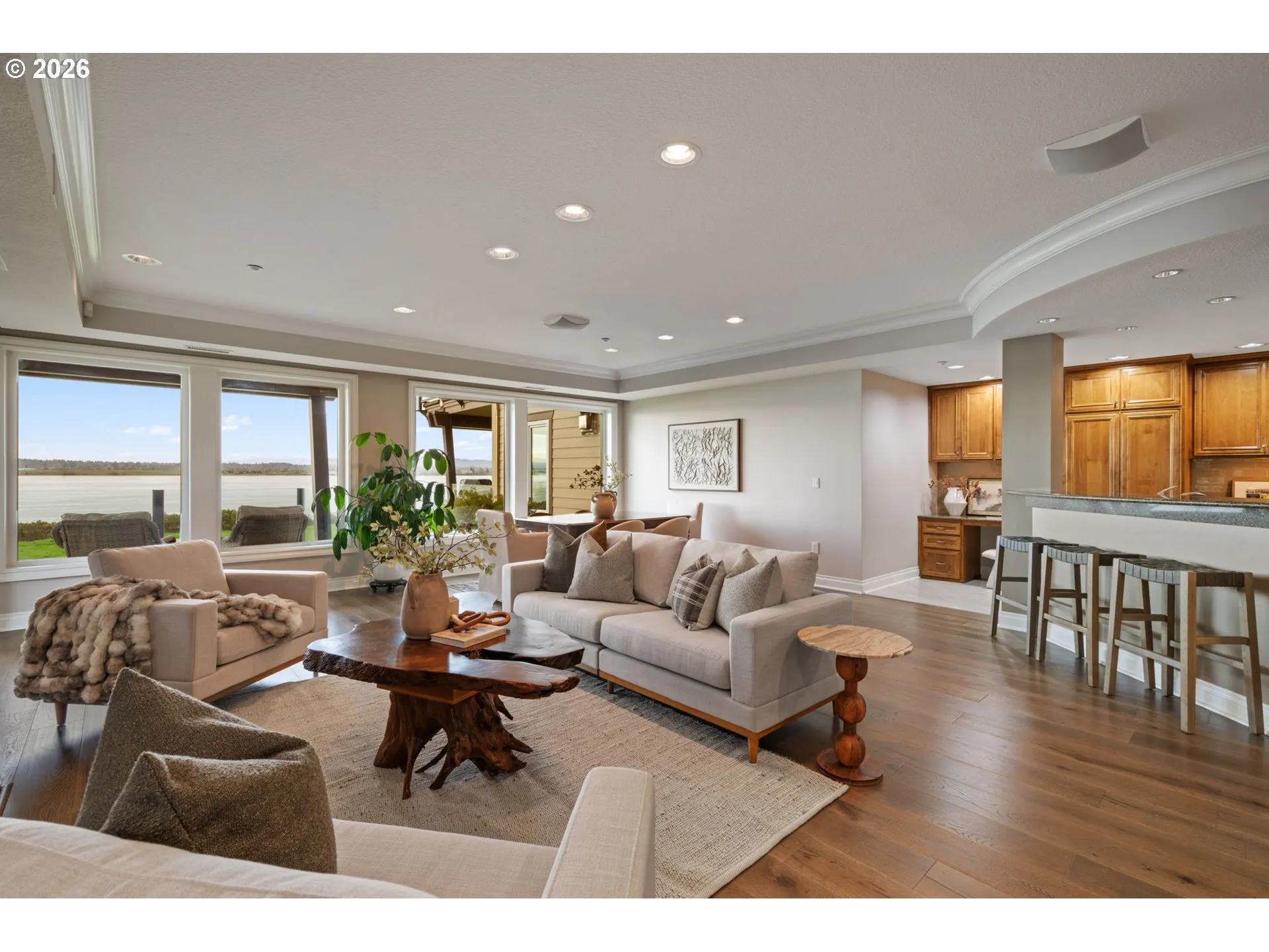 Living Room/Dining Room