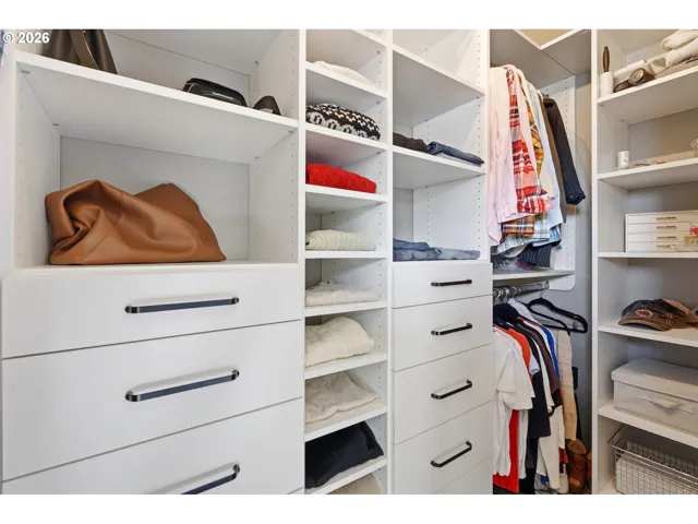 Primary Bedroom-Walk-In Closet