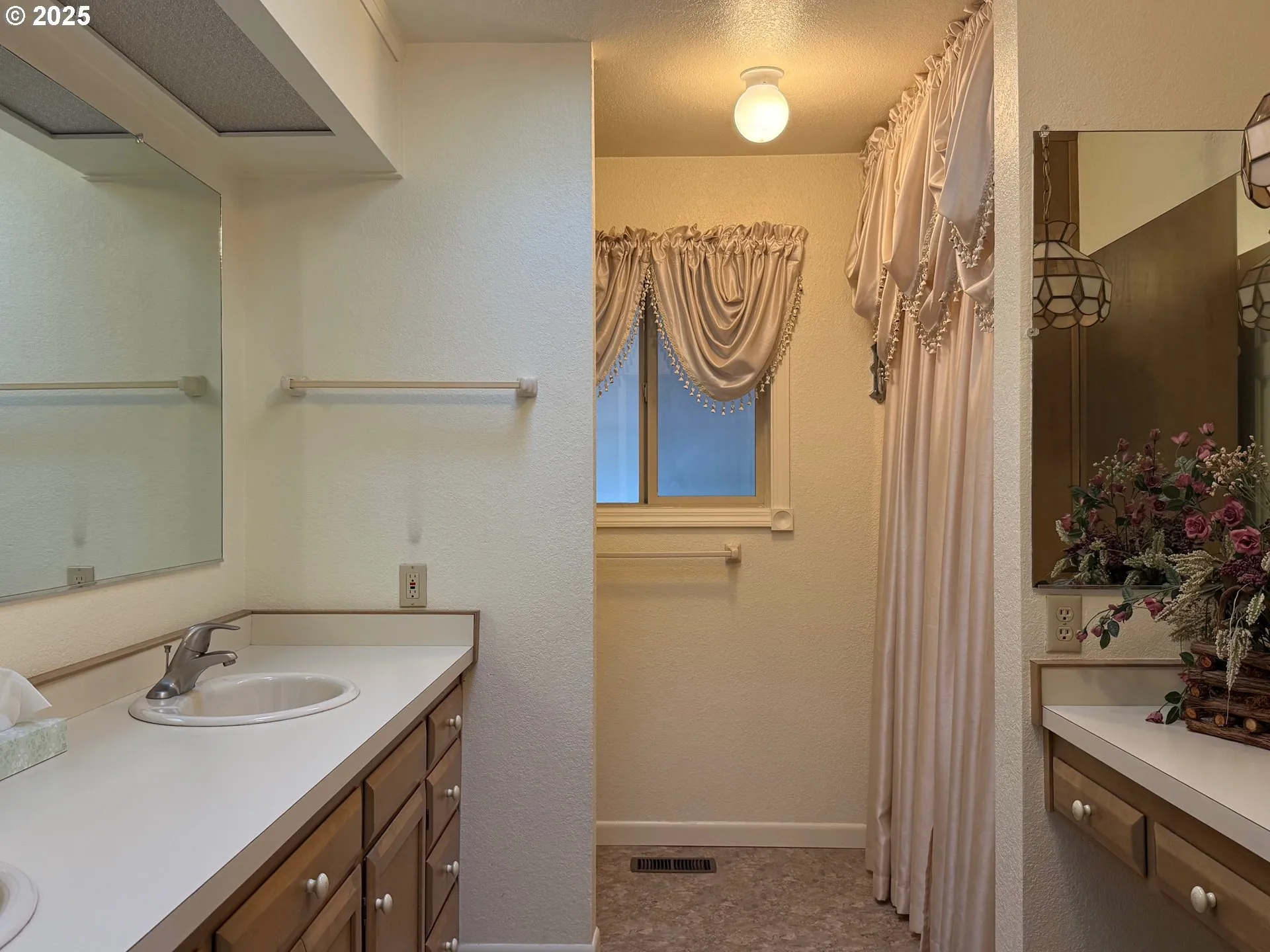 Bathroom-Double Sinks