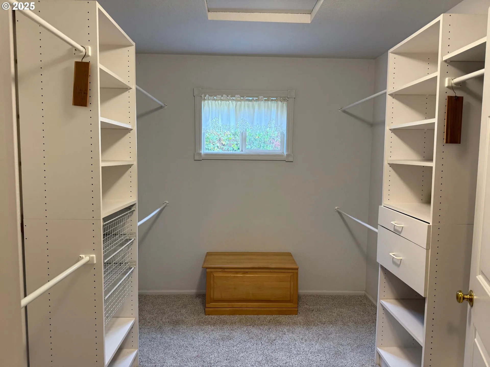 Bedroom-Walk-In Closet