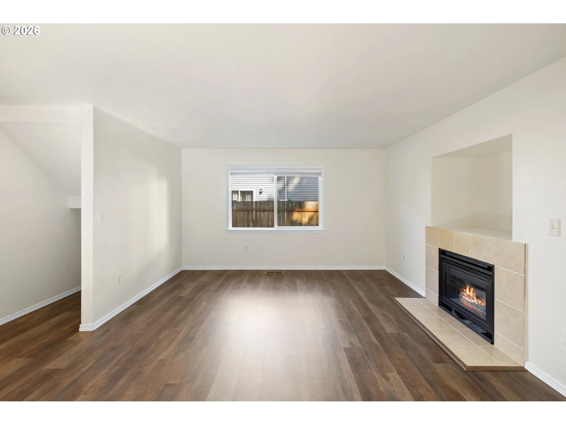 Living Room-Fireplace