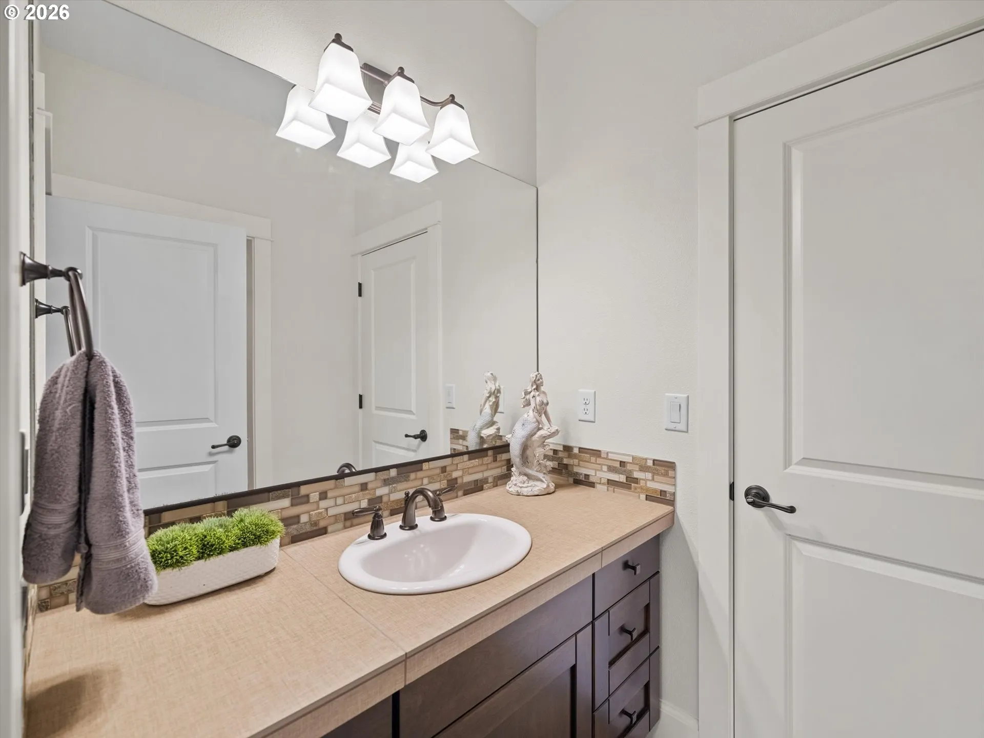 Bathroom-Jack and Jill