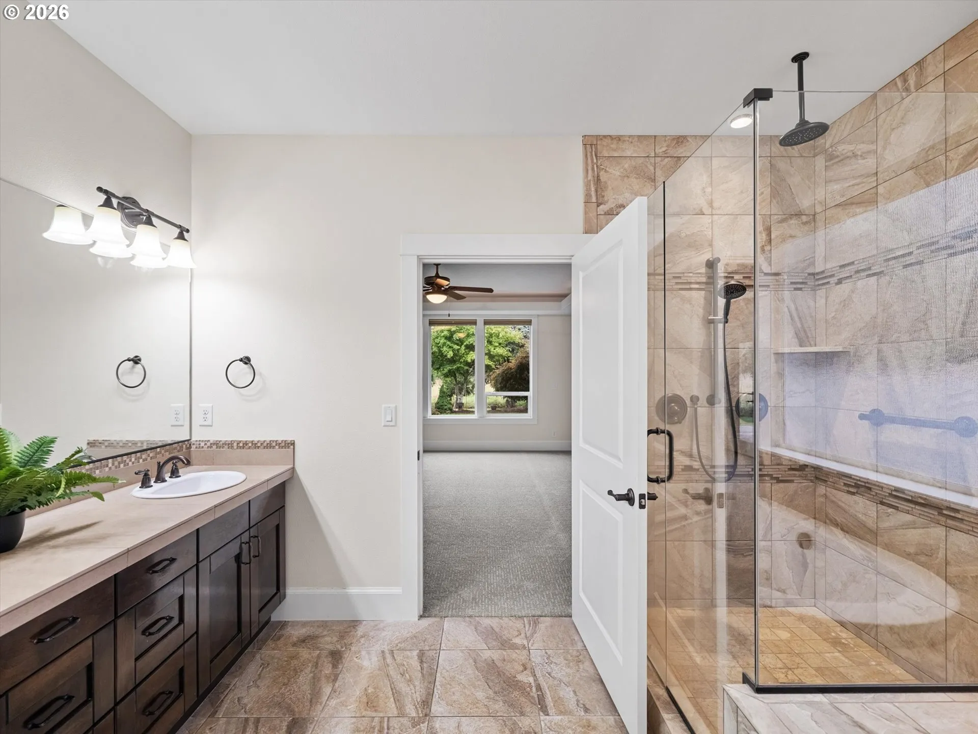Bathroom-Walk in Shower