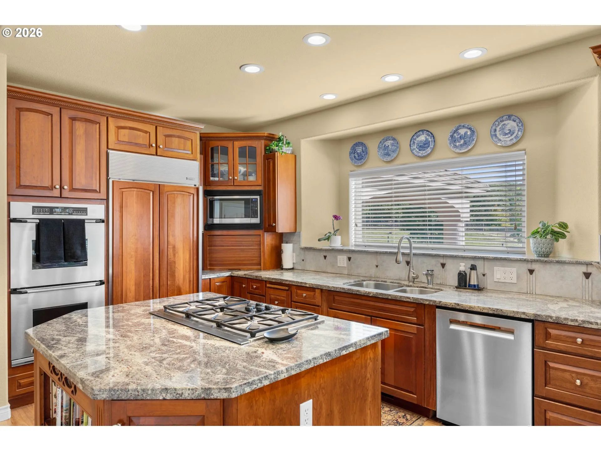 Kitchen-Cooking Island
