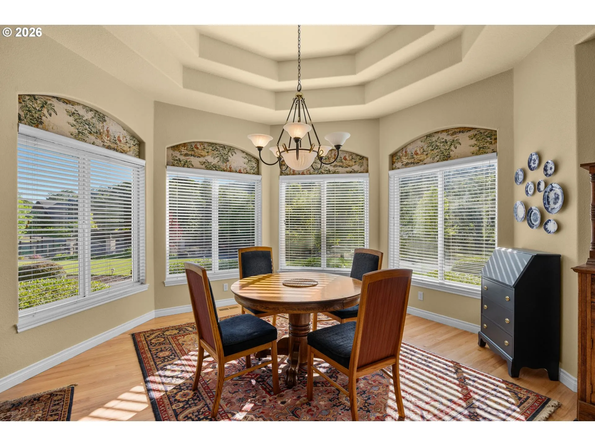 Kitchen-Eating Area
