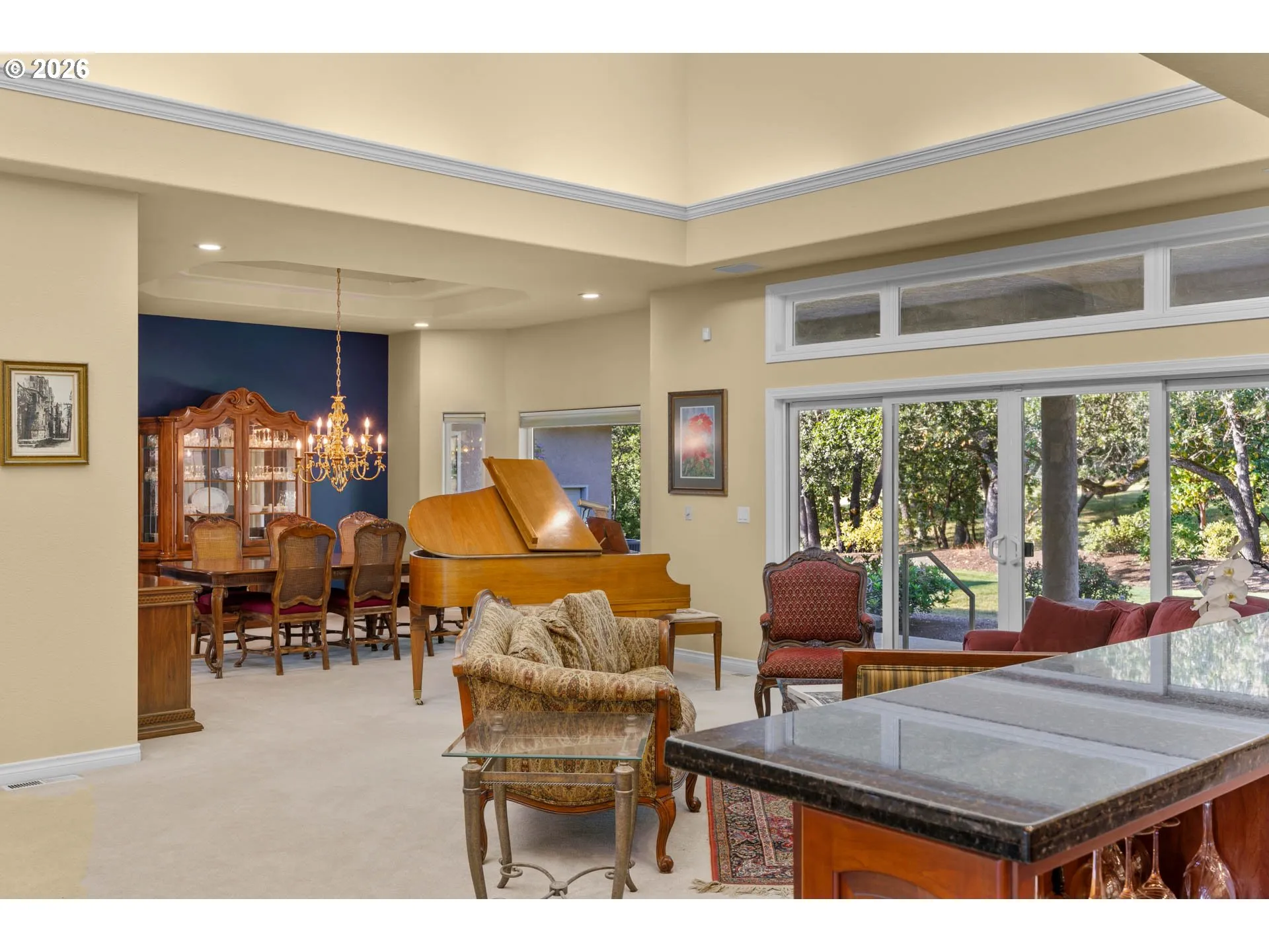 Living Room/Dining Room