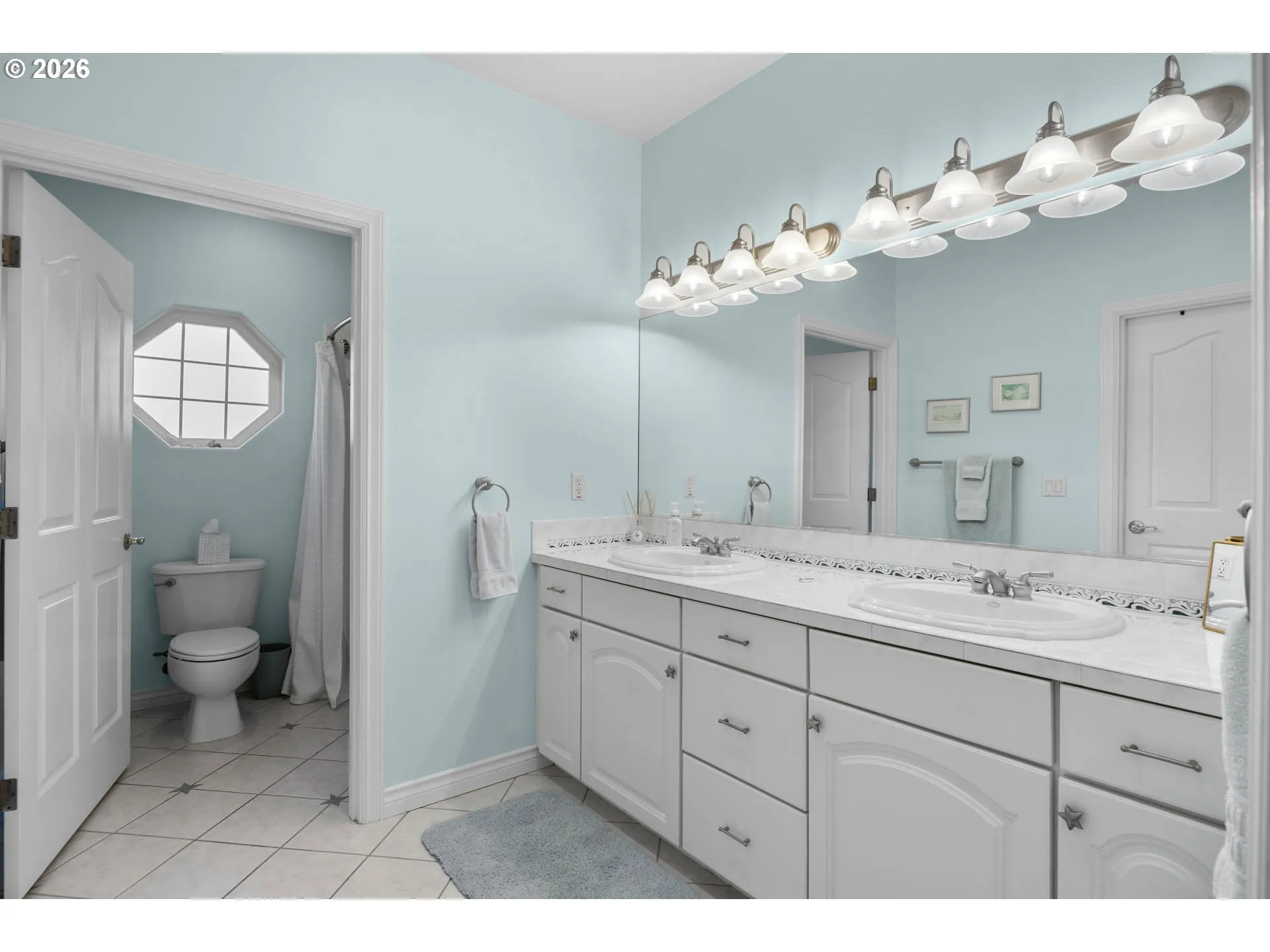 Bathroom-Jack and Jill