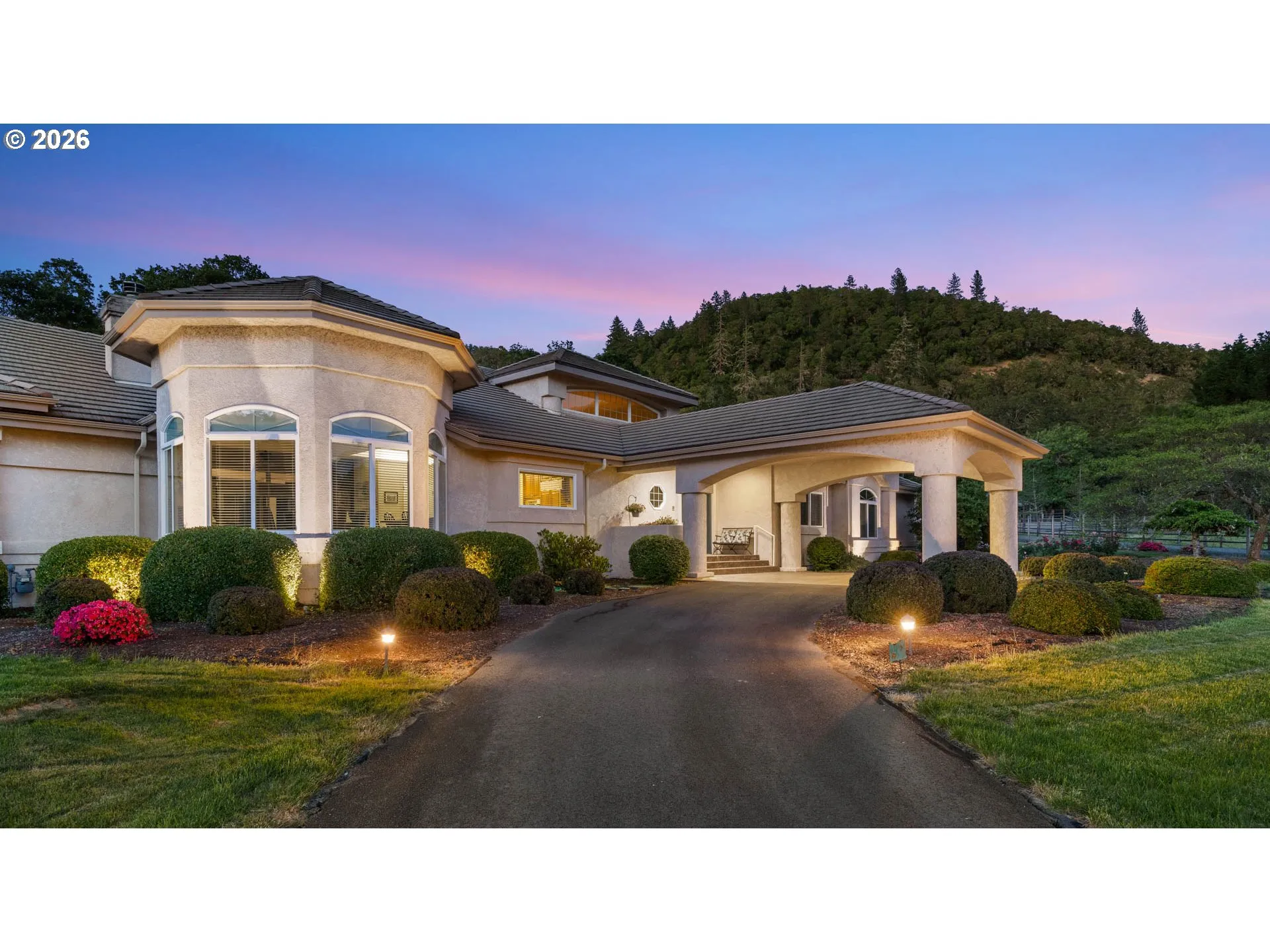 Driveway-Gated