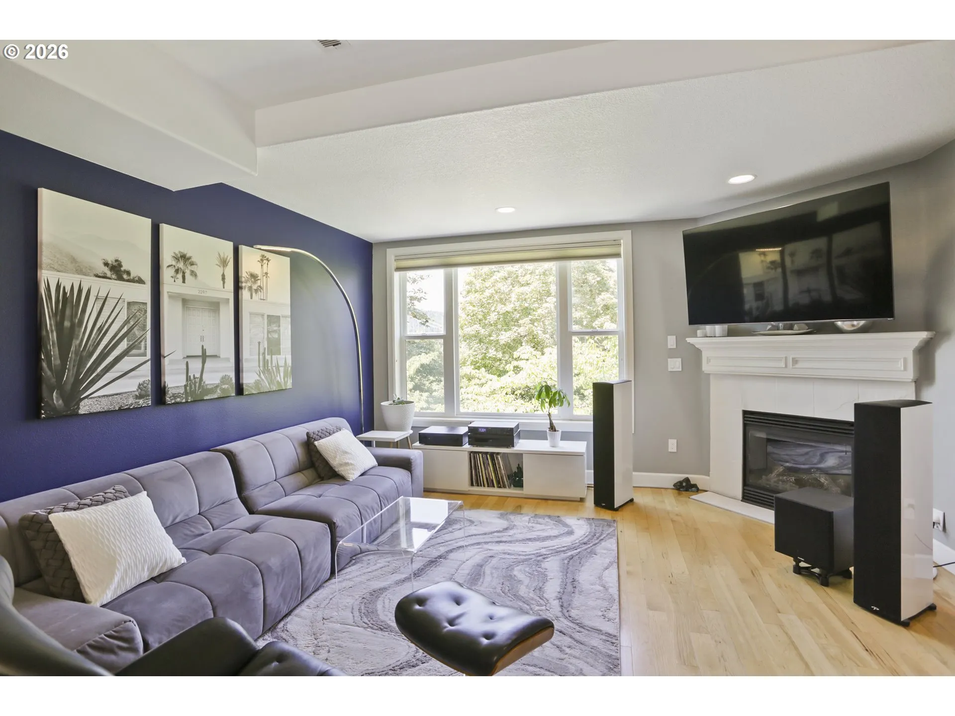 Living Room-Wide Angle/Fisheye
