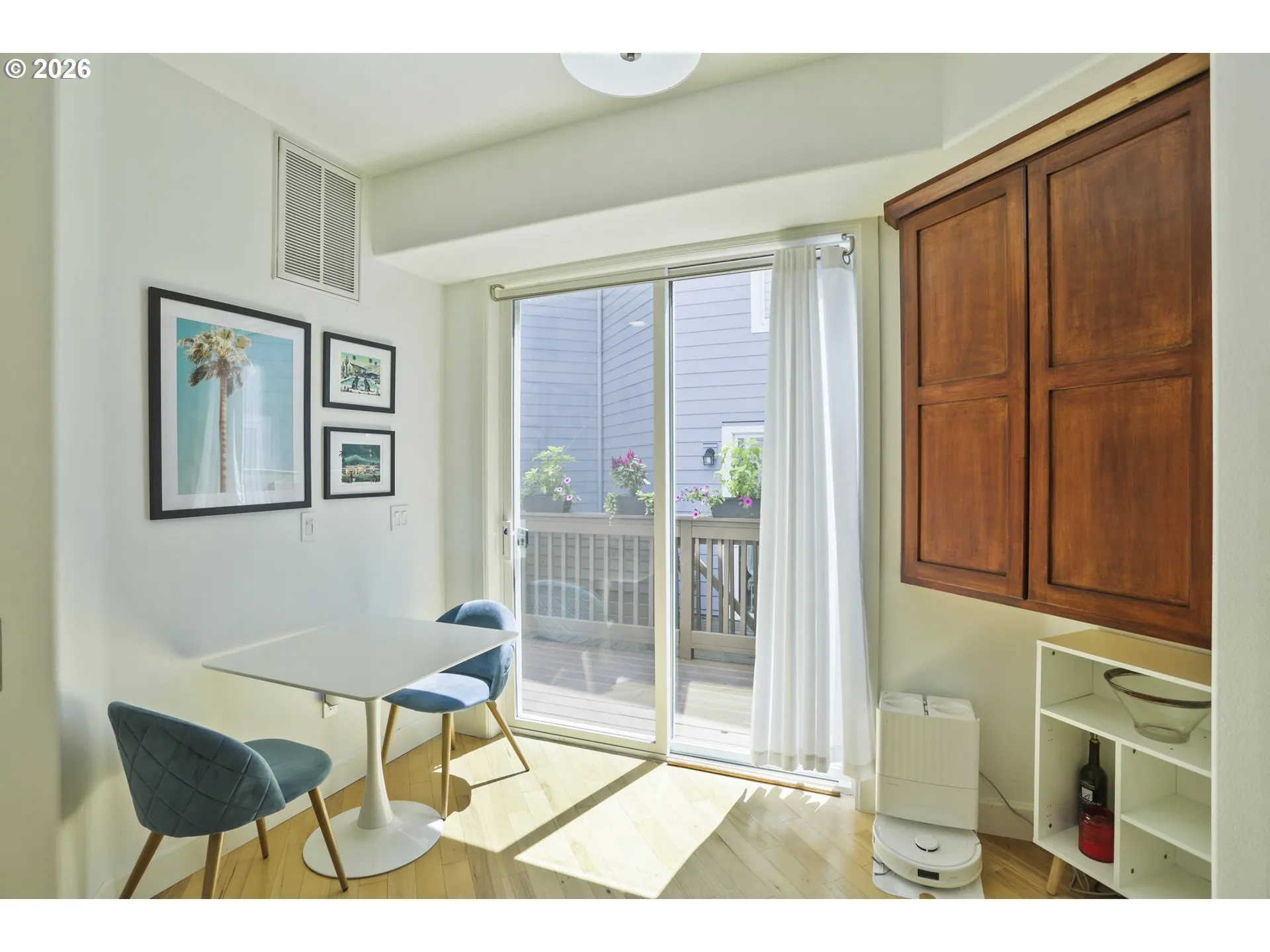 Kitchen/Dining Room-Wide Angle/Fisheye