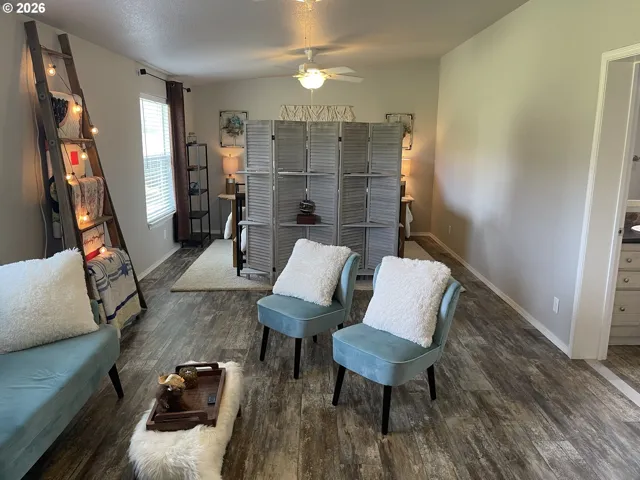 Bedroom-Ceiling Fan