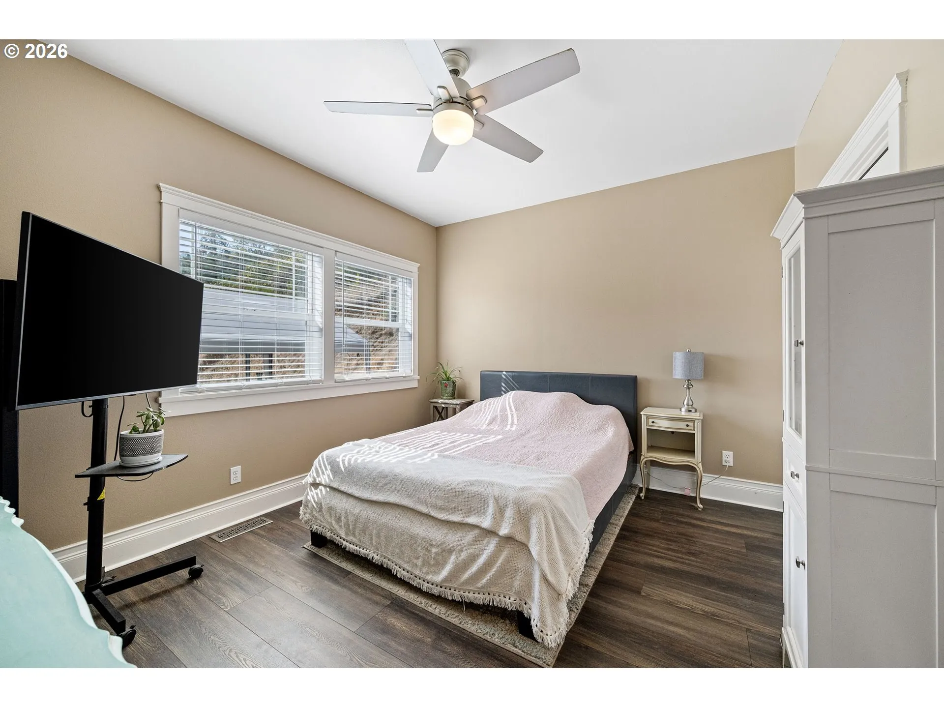Bedroom-Main