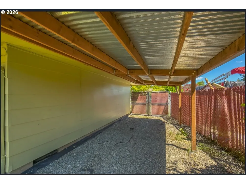 Carport