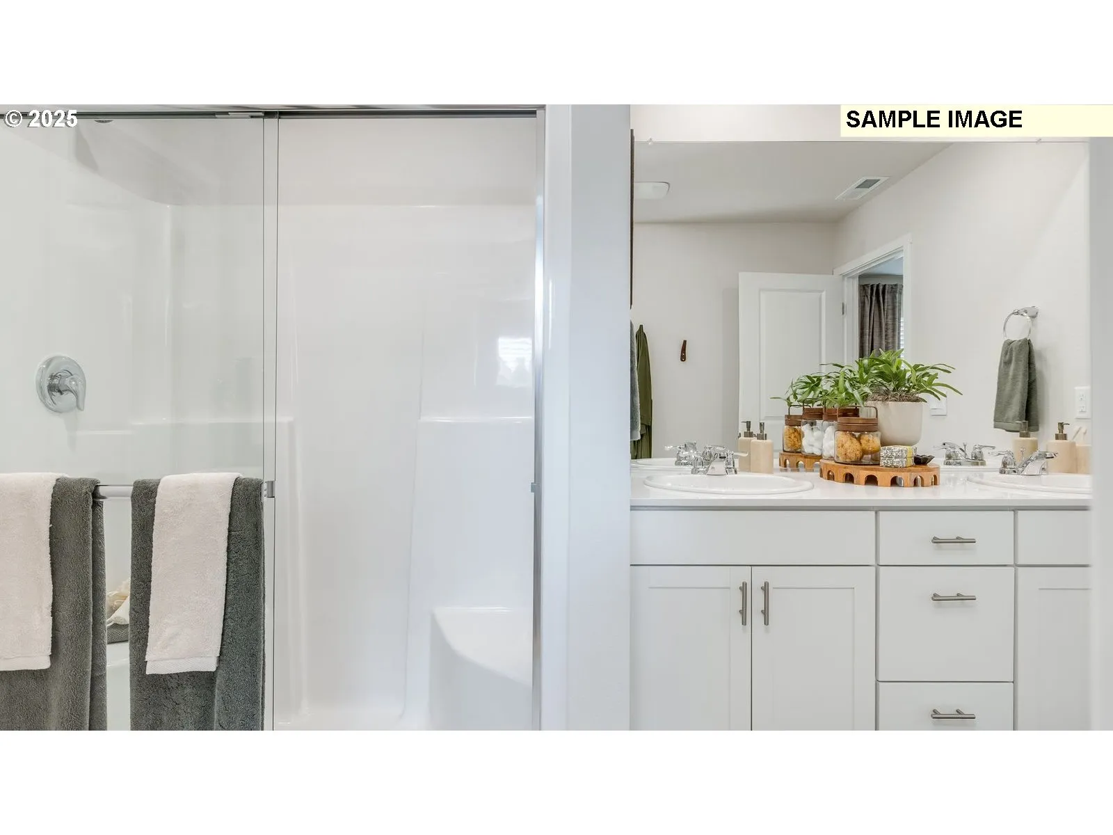 Primary Bedroom-Attached Bathroom