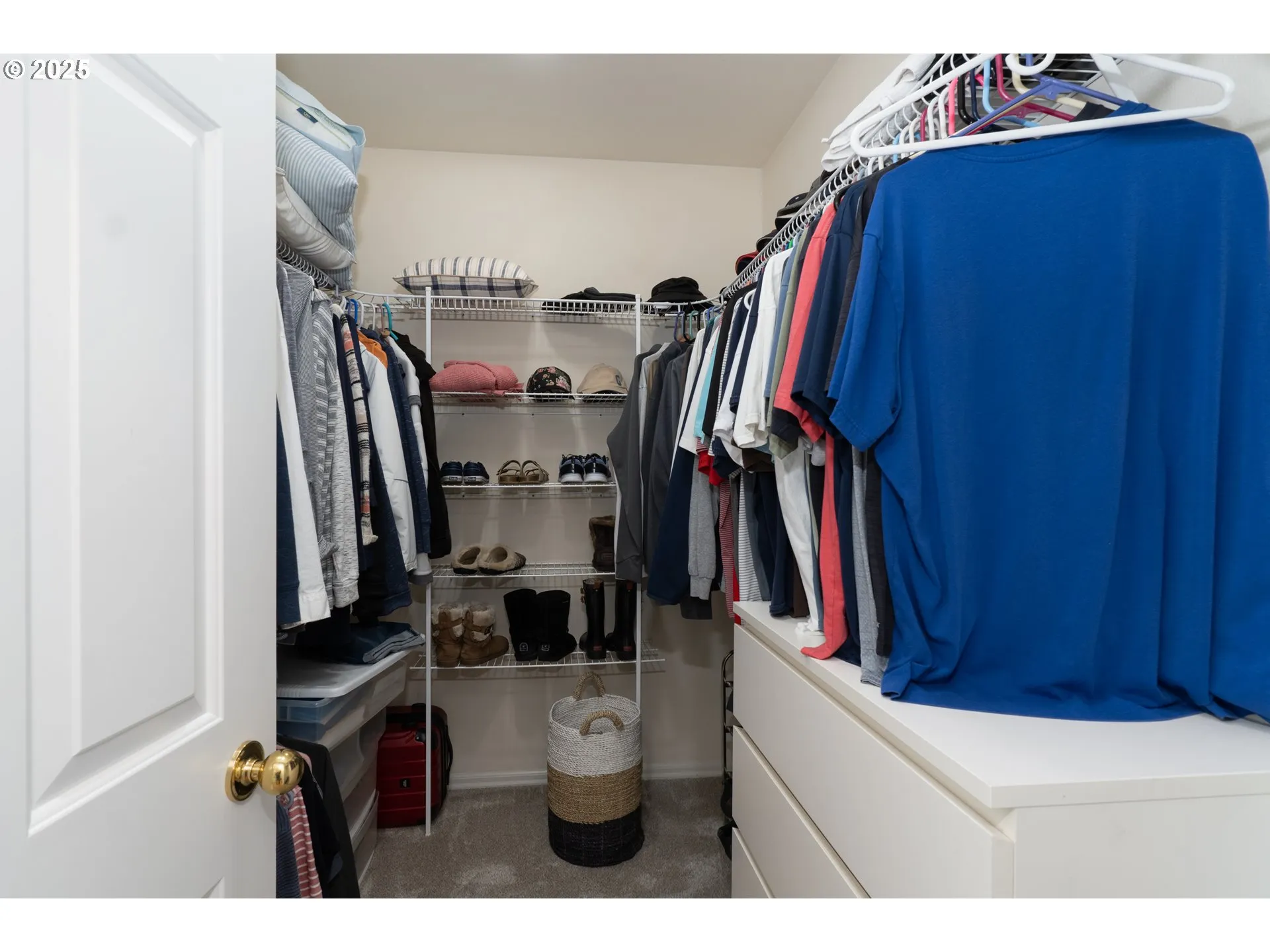 Bedroom, Owner's Suite-Walk-In Closet