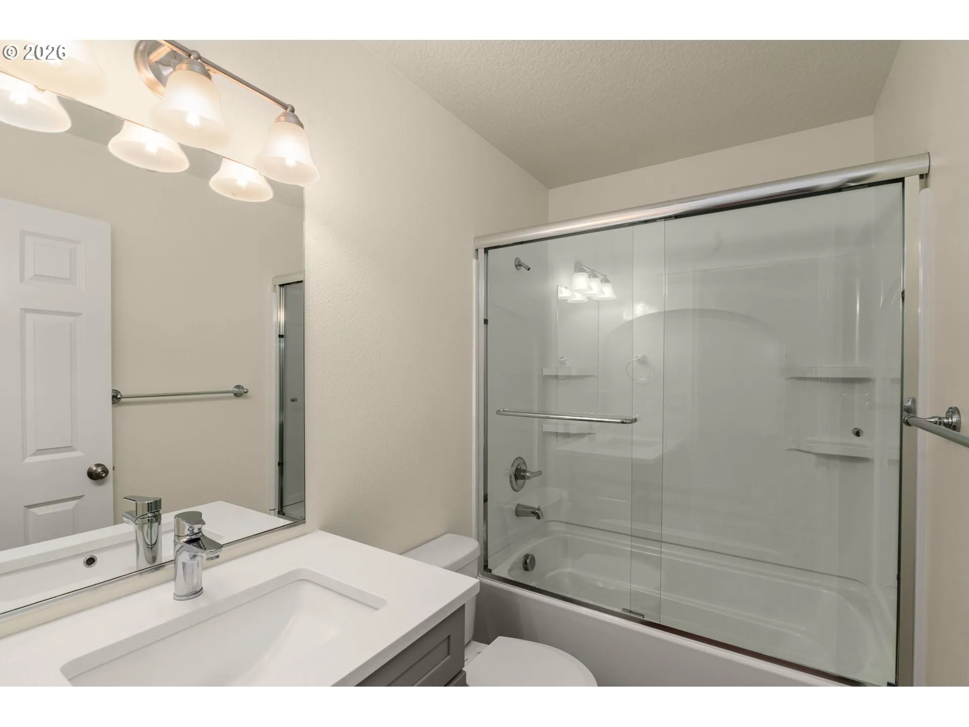Bathroom-Upper