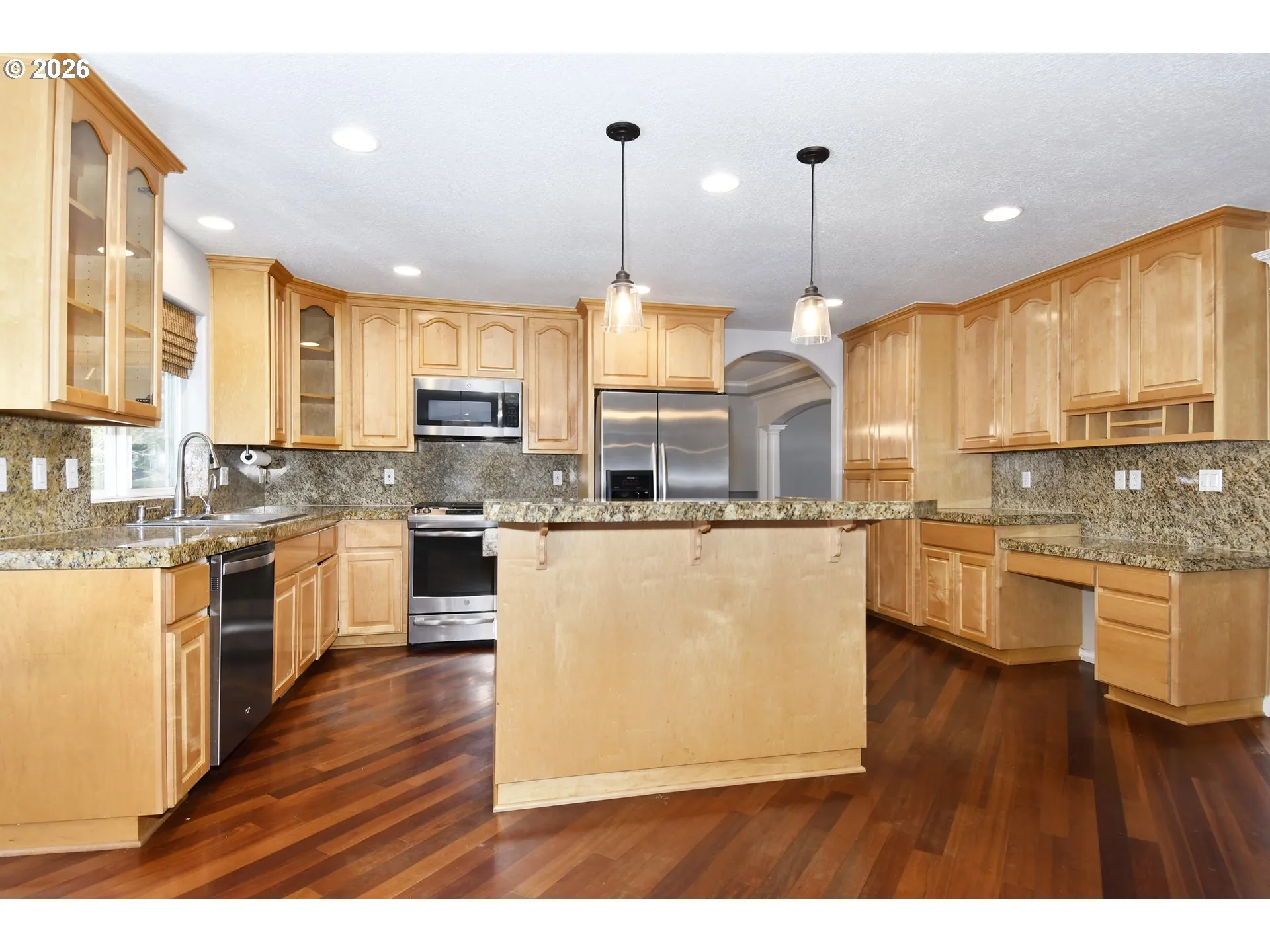 Kitchen-Eating Area