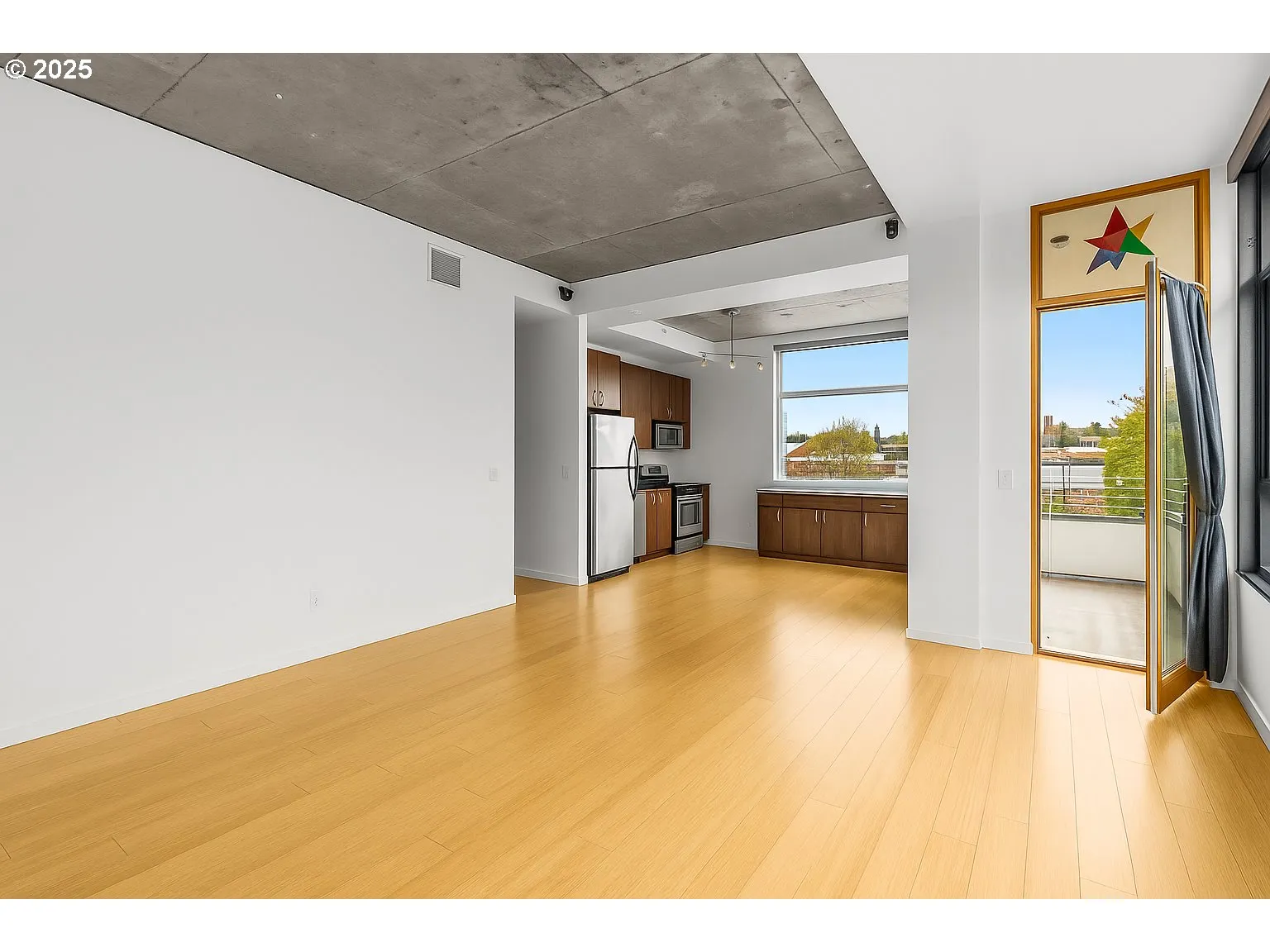Kitchen/Living Room
