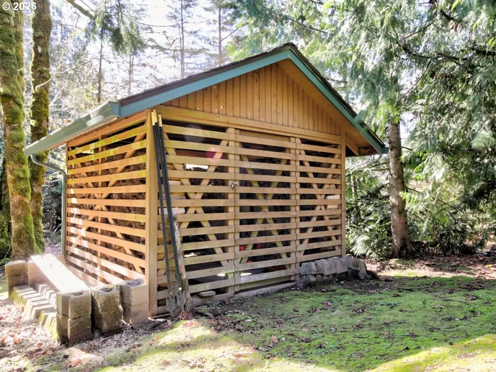 Shed