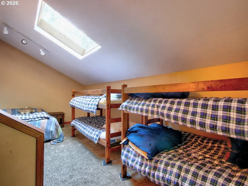 Bonus Room-Upper