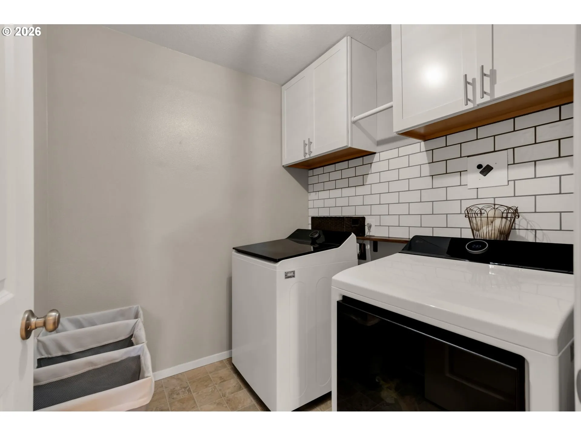 Laundry-Upper
