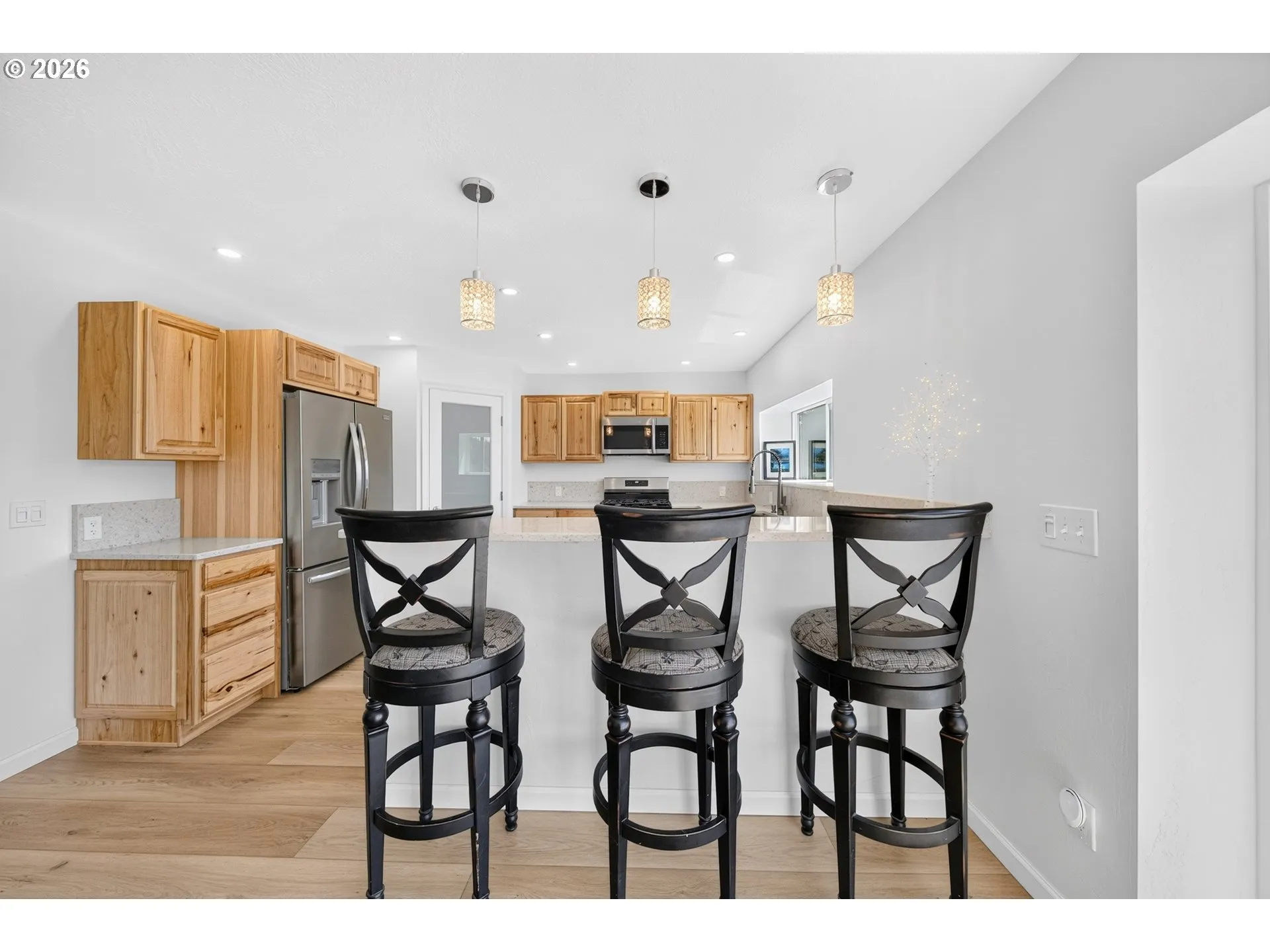Kitchen-Breakfast Bar