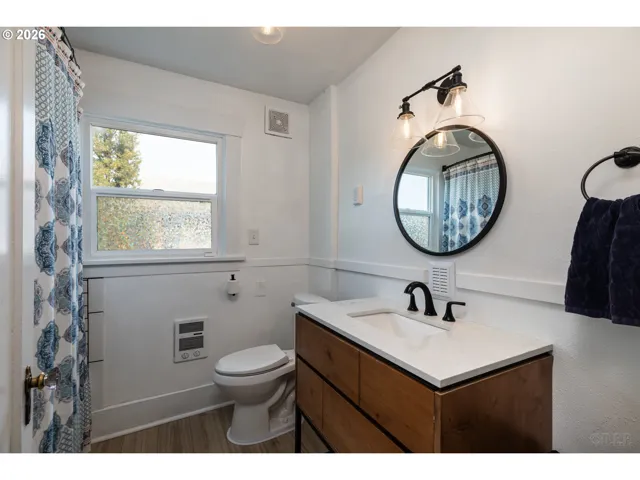 Bathroom-Lower