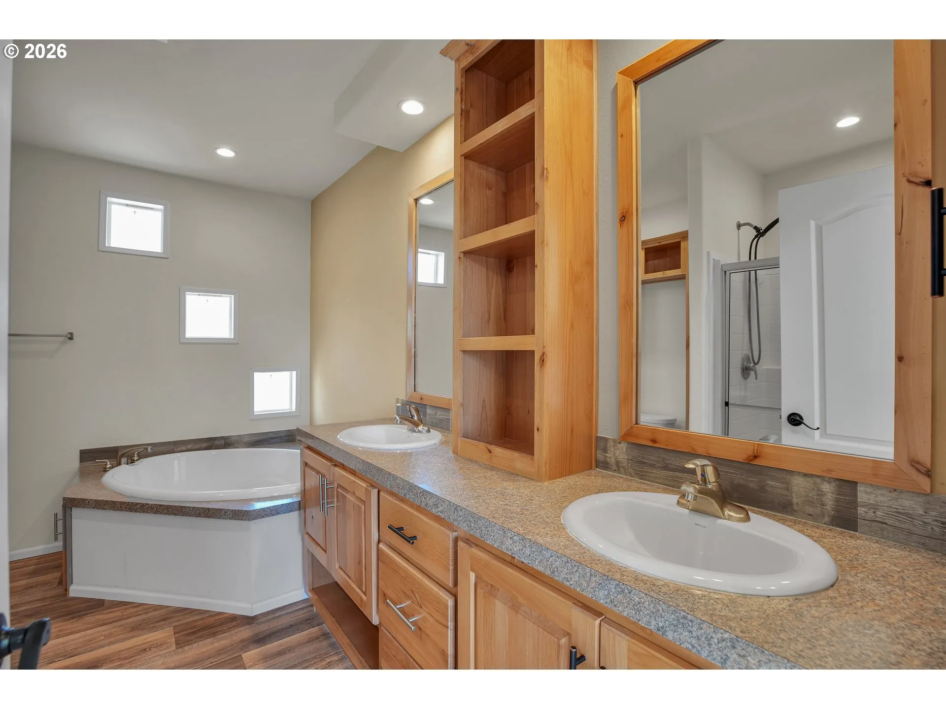 Owner's Suite Bathroom-Garden Tub