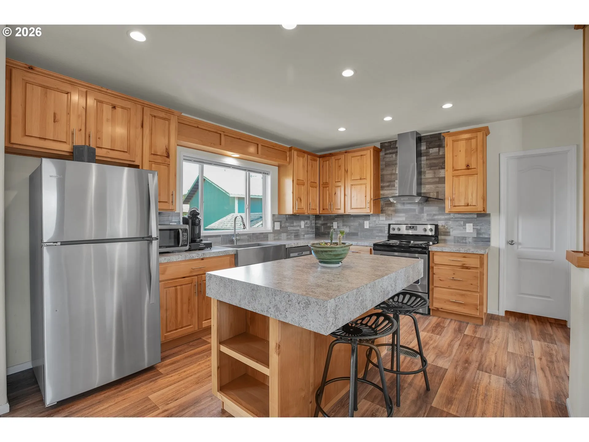 Kitchen-Island