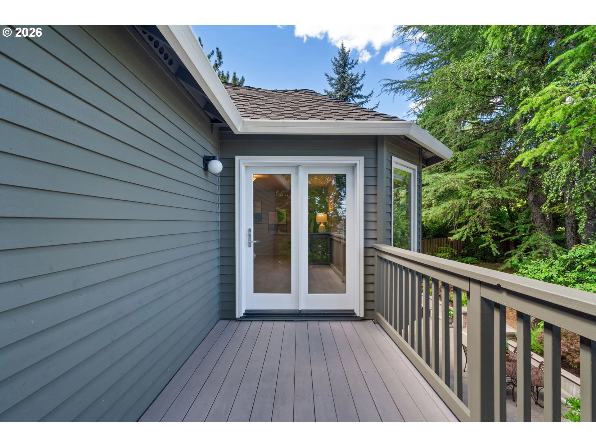 Deck-Upper