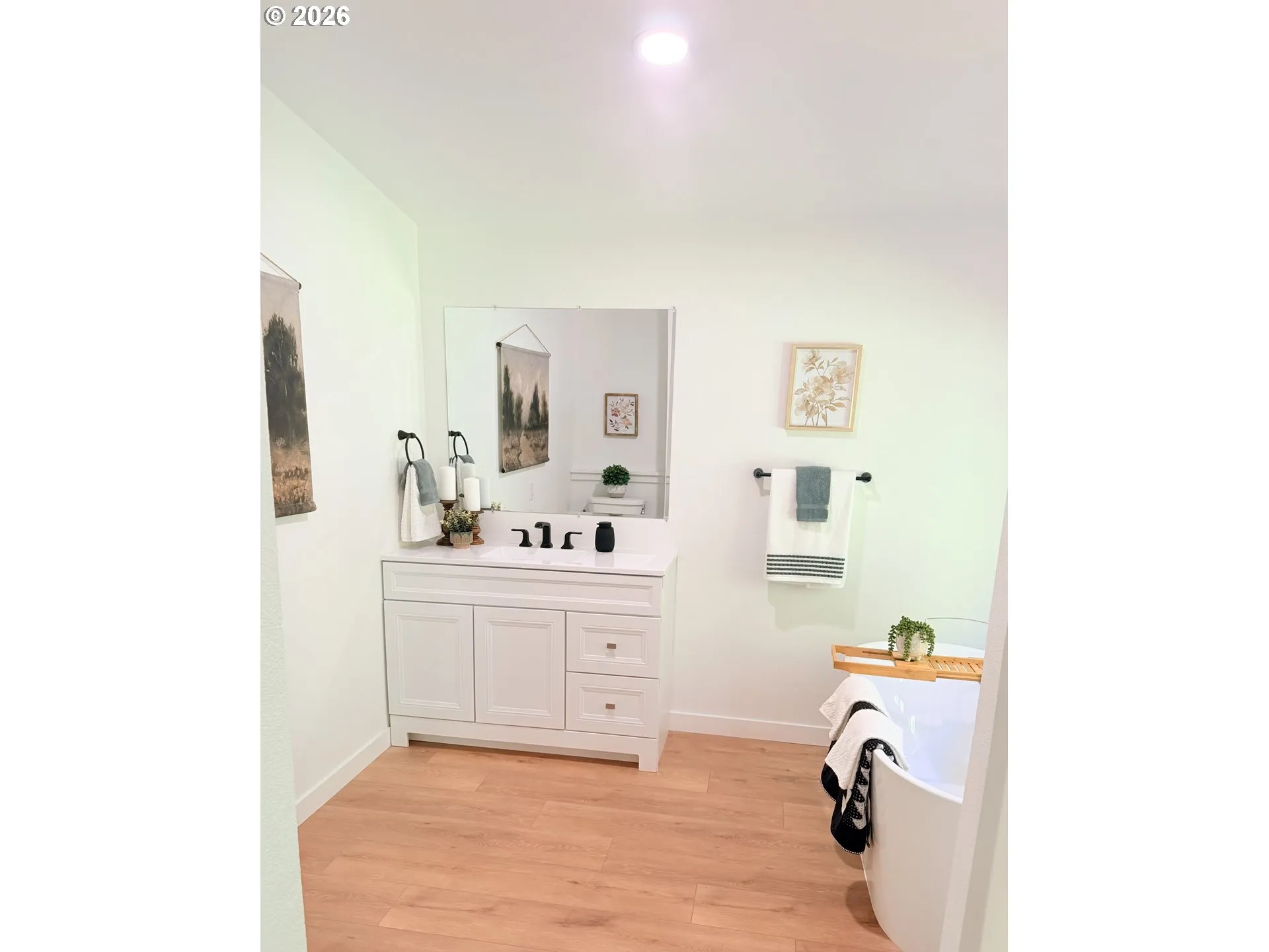 Primary Bedroom-Attached Bathroom