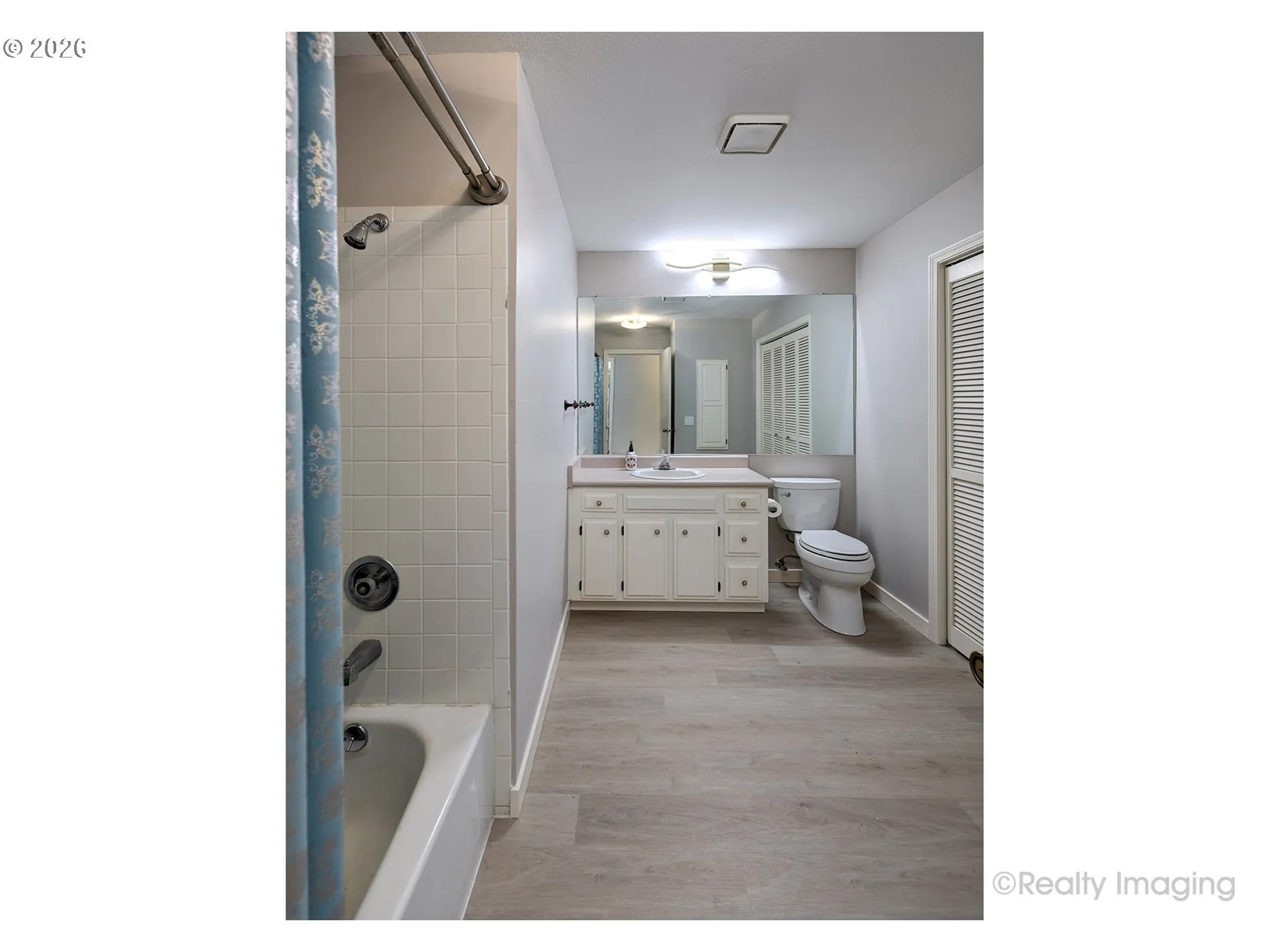 Bathroom-Hall