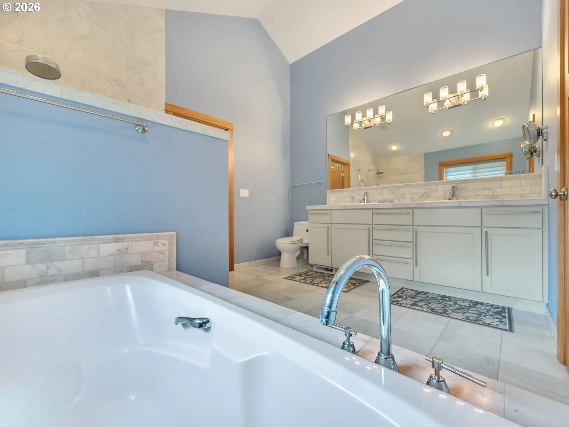 Bathroom-Garden Tub