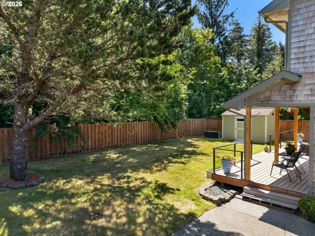 Yard-Fenced