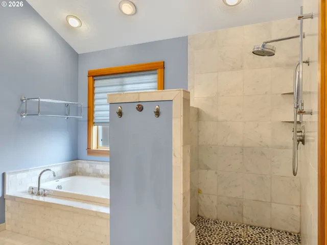 Bathroom-Walk in Shower
