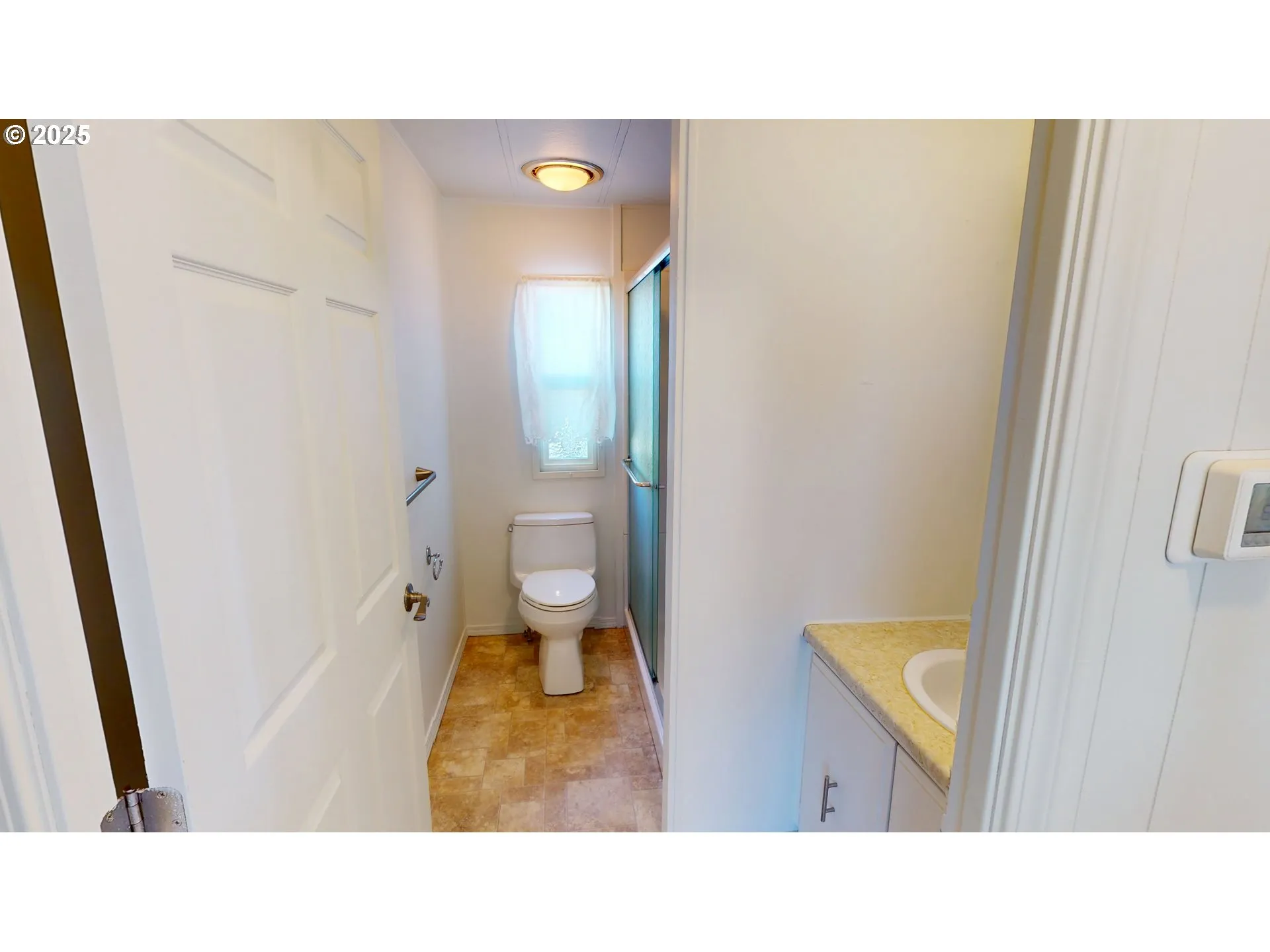 Bathroom-Hall