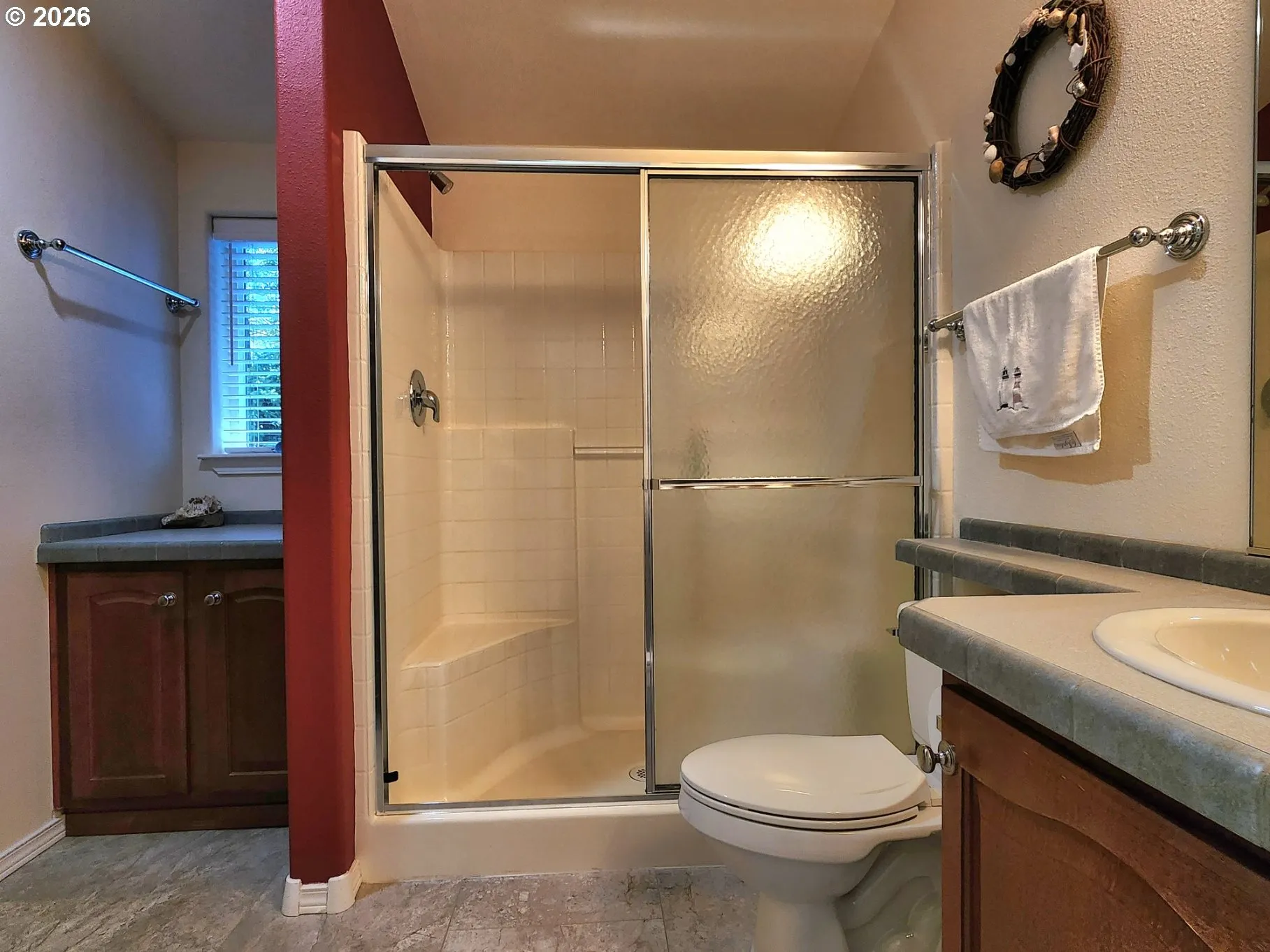 Bathroom-Walk in Shower