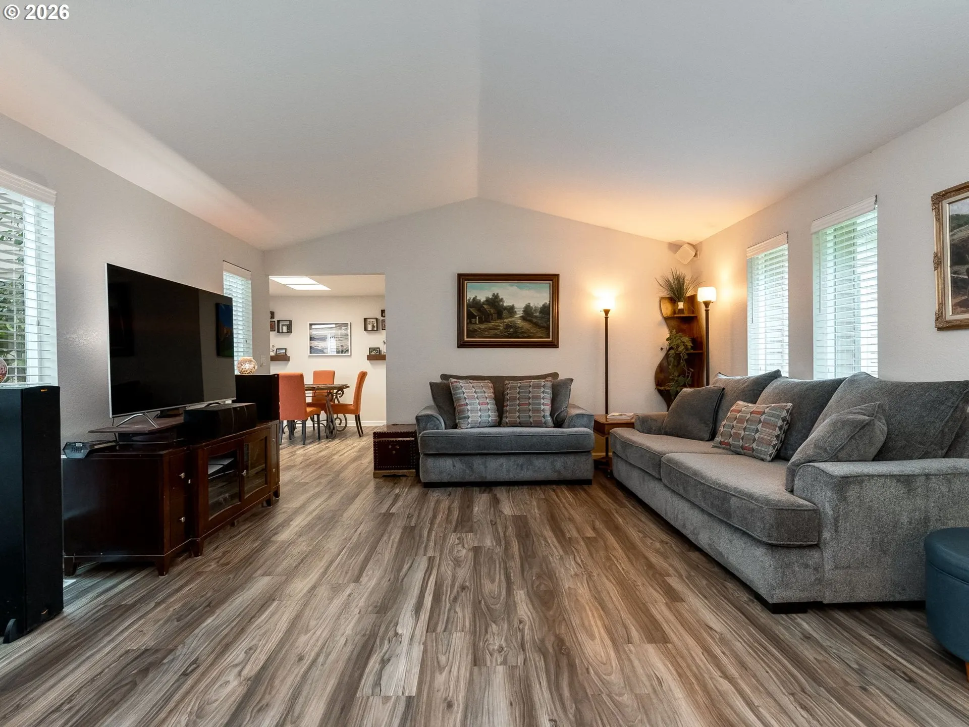 Living Room-Vaulted Ceilings