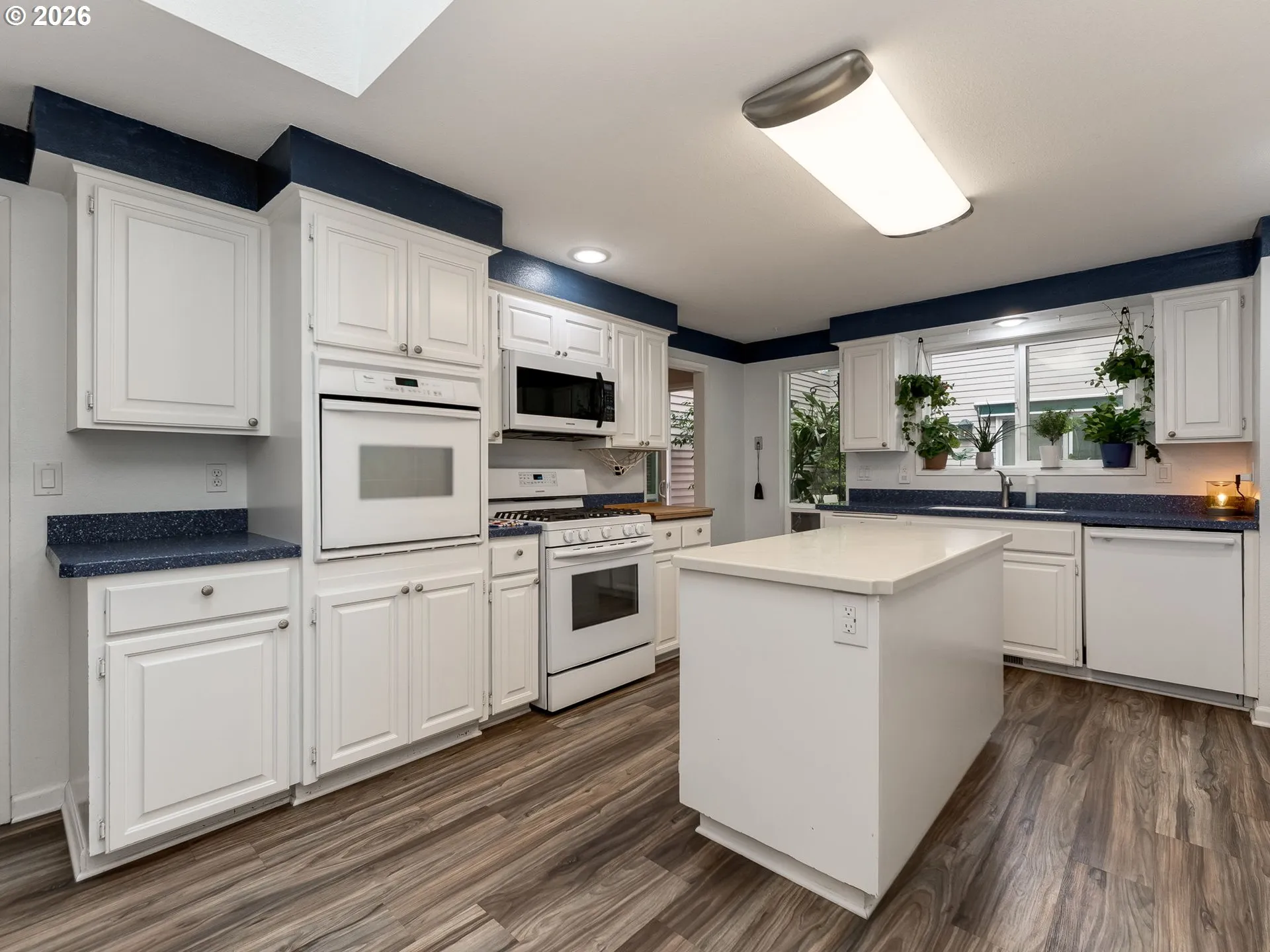 Kitchen-Island