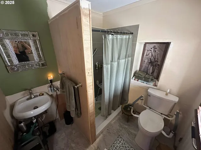 Owner's Suite Bathroom