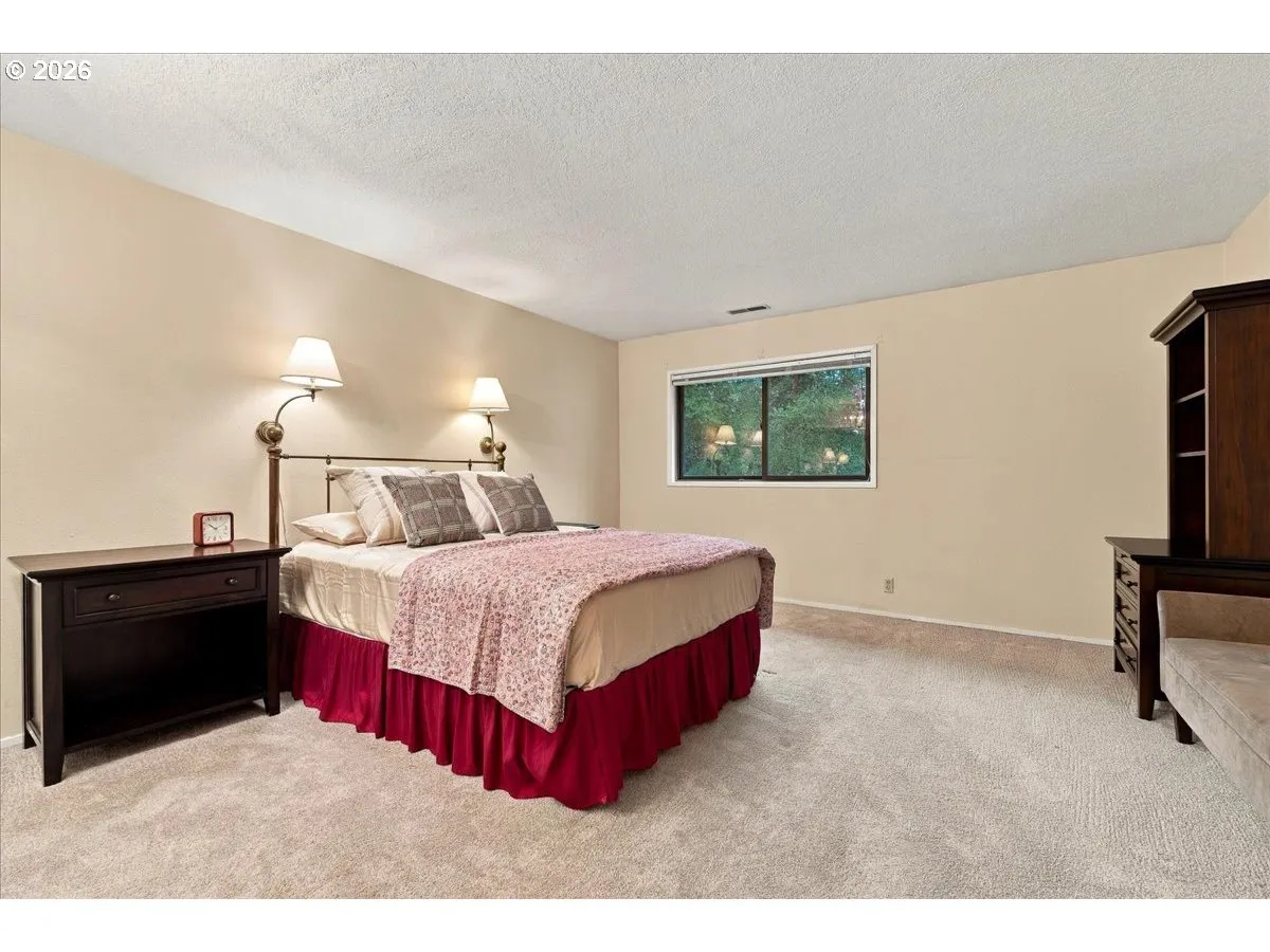 Bedroom, Primary-Upper