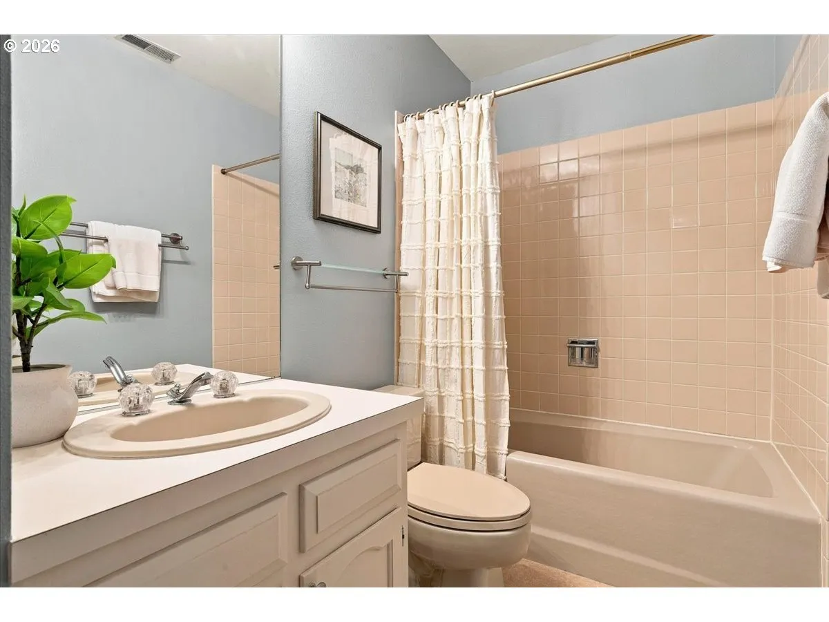 Bathroom-Upper