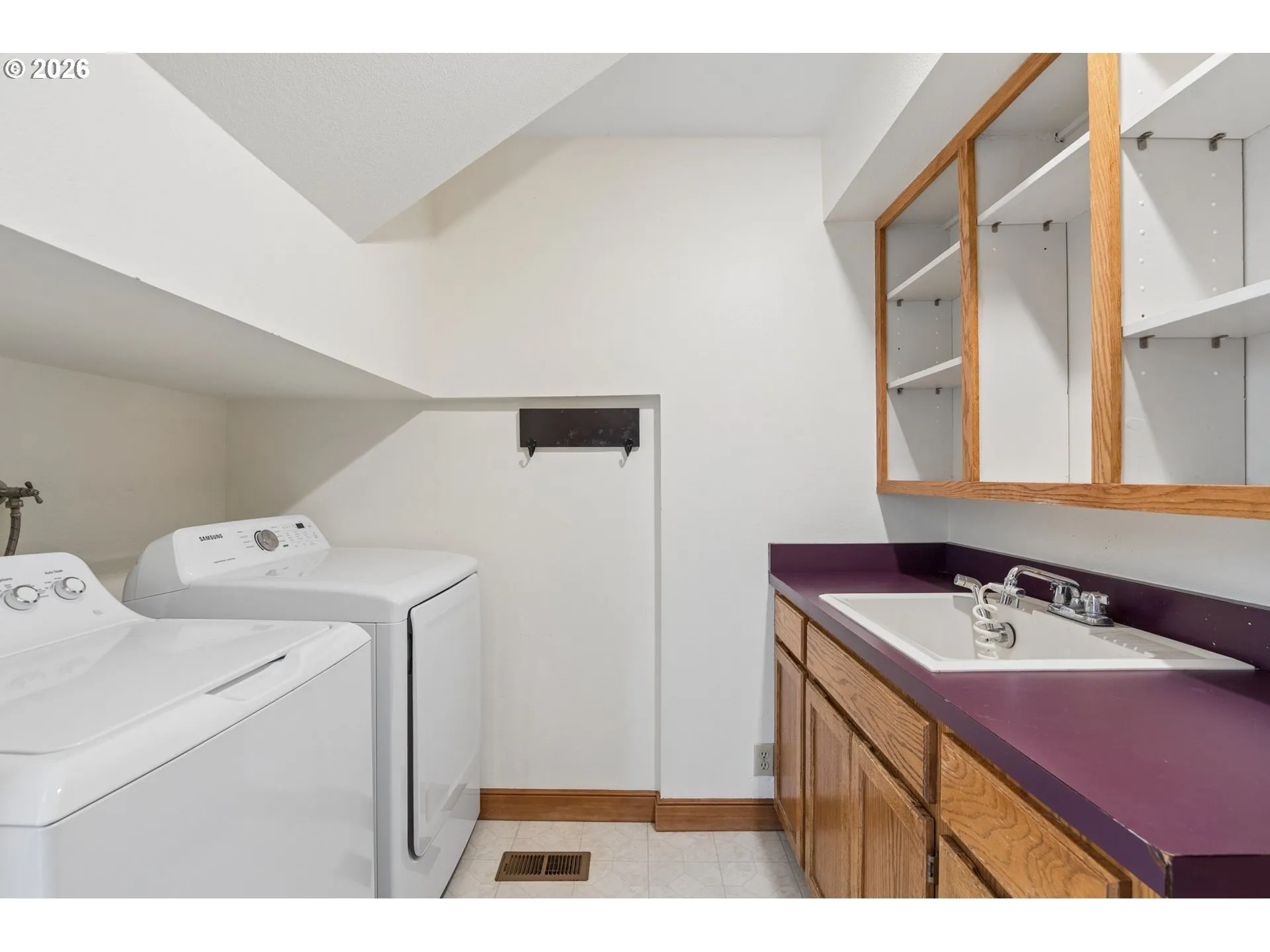 Laundry-Main