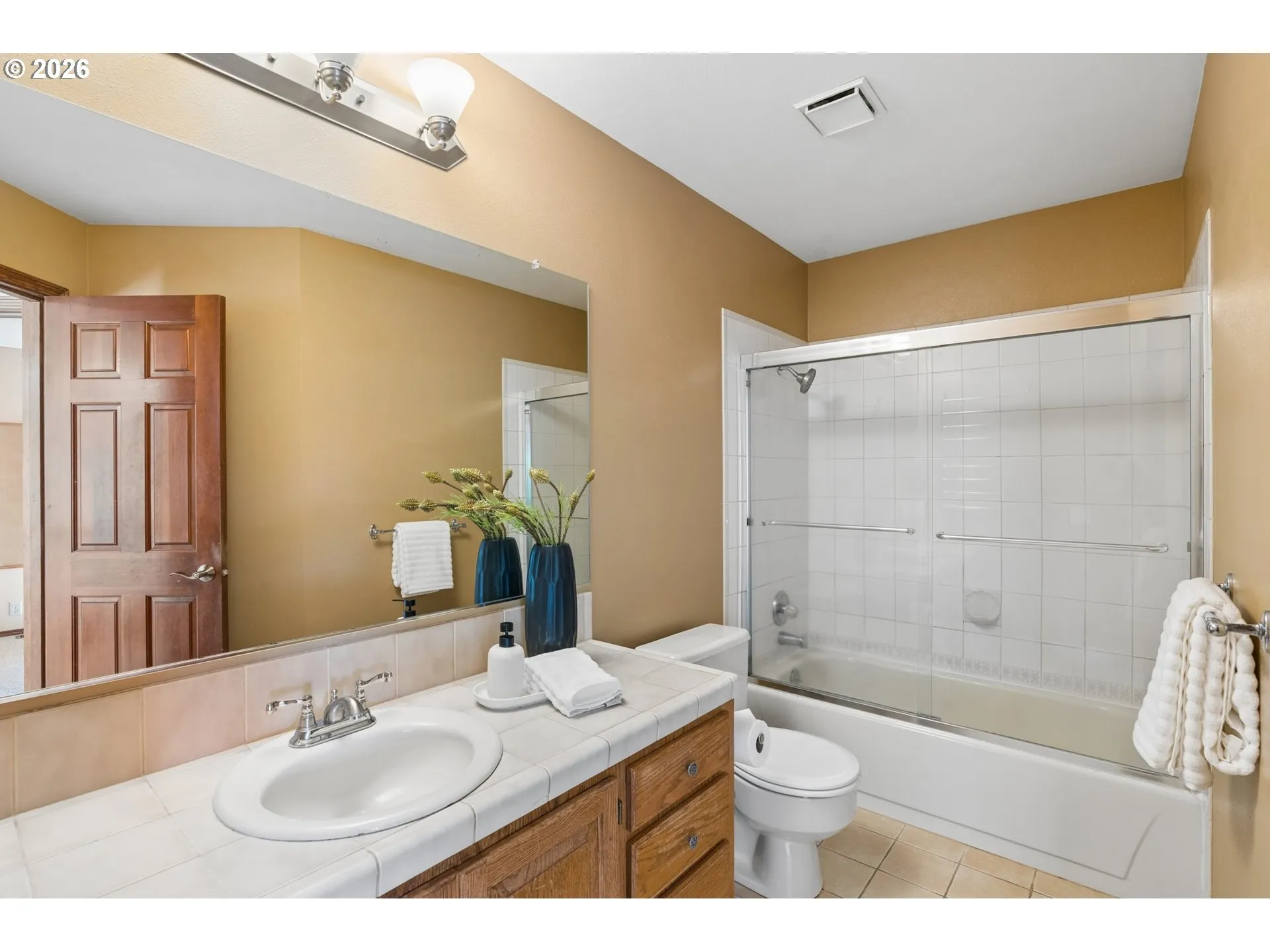 Bathroom-Upper