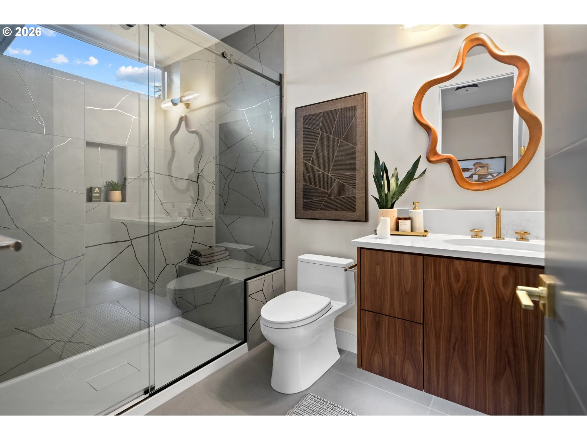 Bathroom-Walk in Shower
