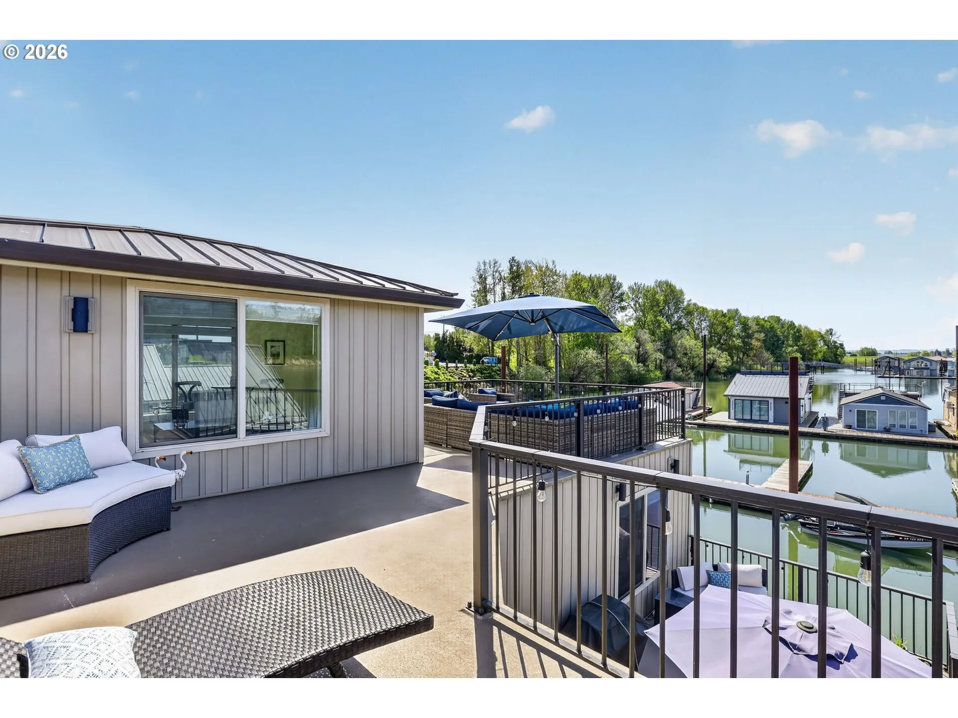 Deck-Upper