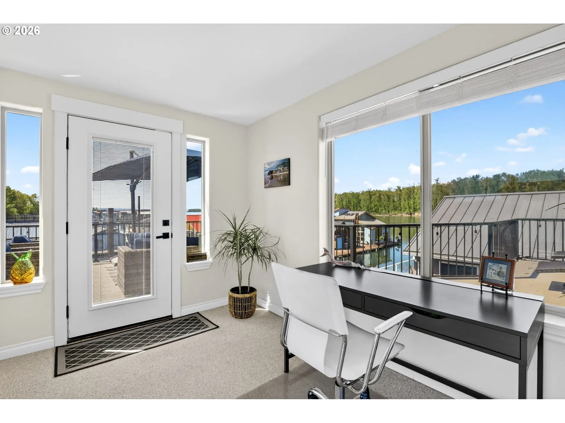 Den/Office-Upper