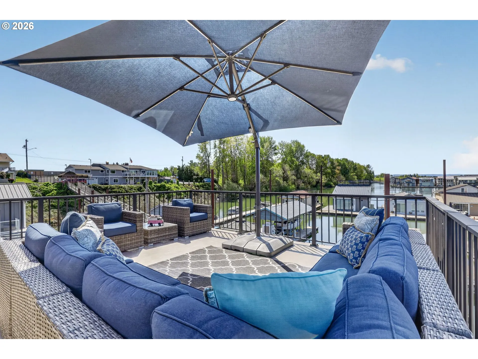 Deck-Upper