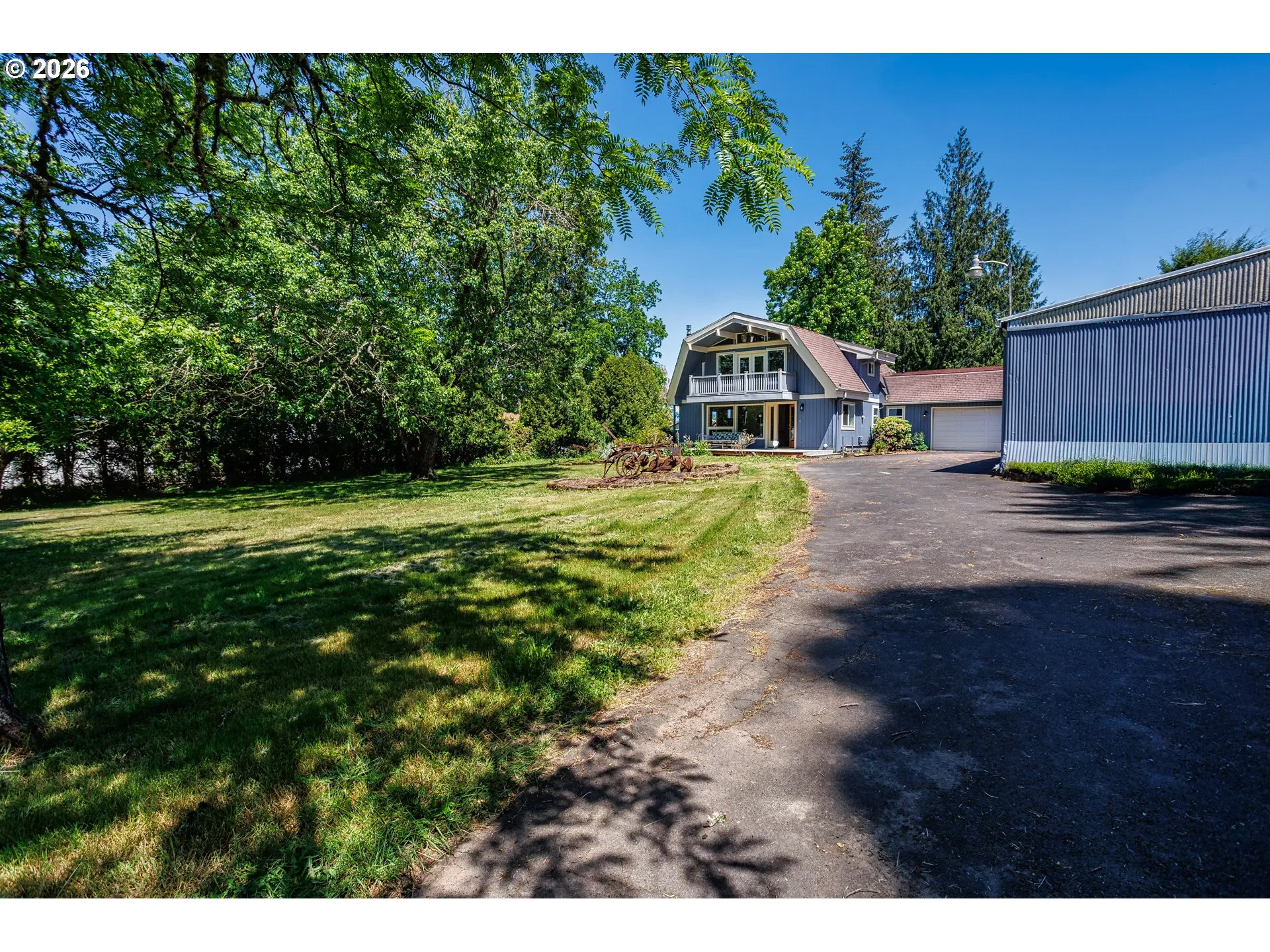 Driveway-Gated