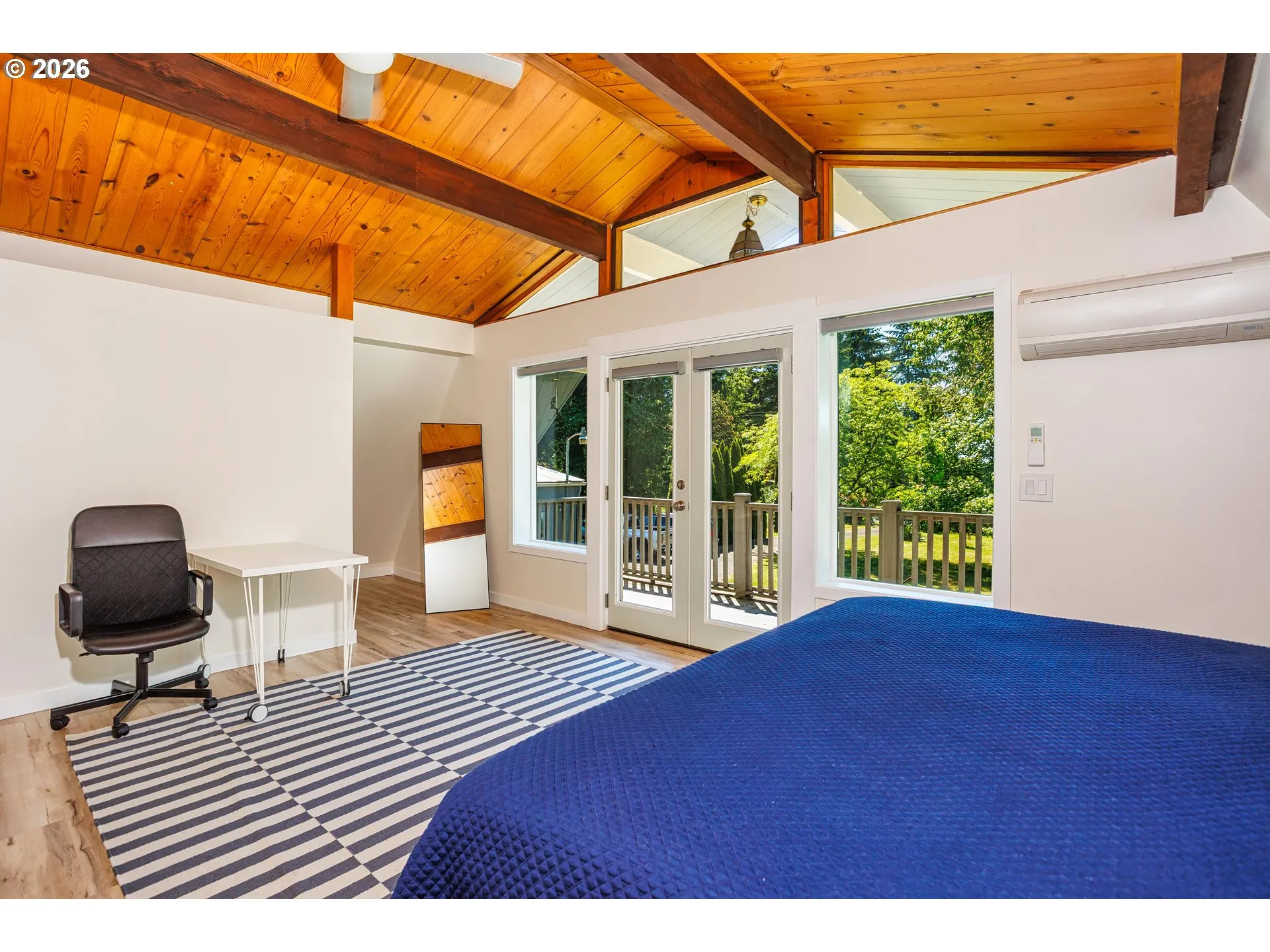 Bedroom, Primary-Upper